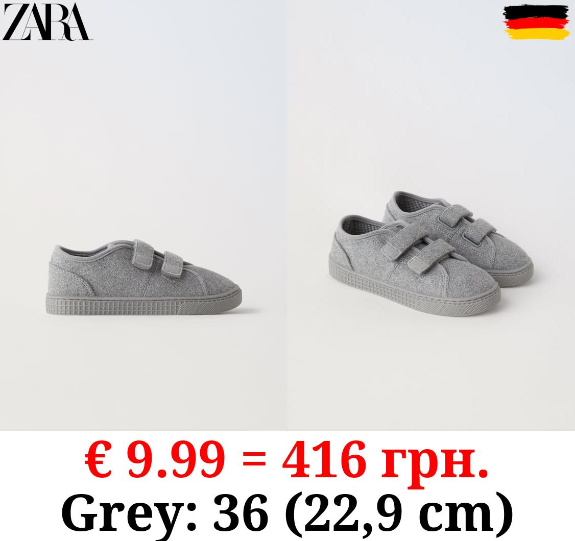 PLIMSOLLS WITH STRAPS