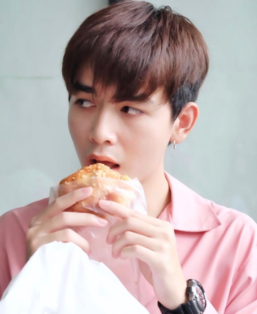 Спешл. Нан Иэк. Рождество. Часть 2 – Telegraph