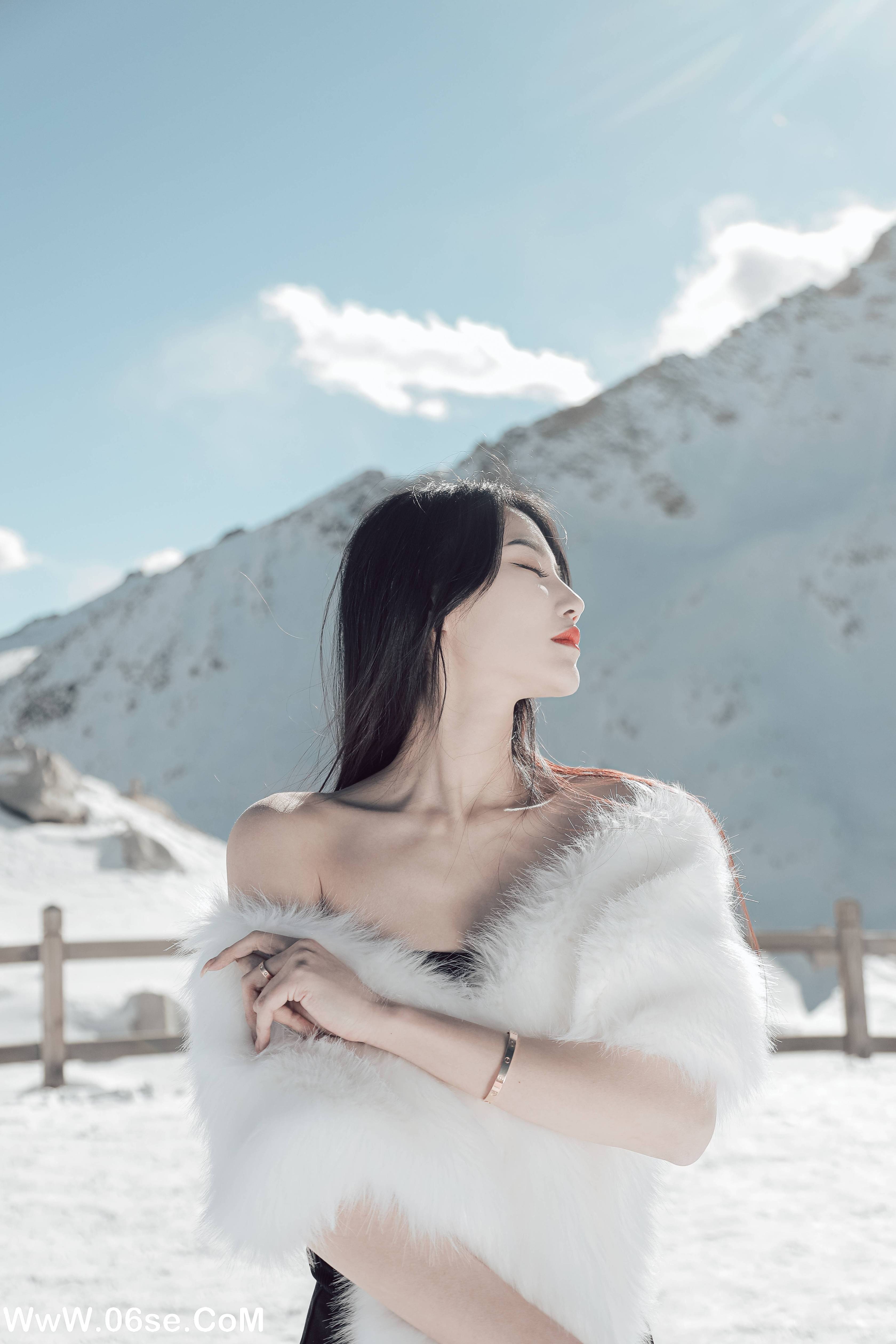 图片[4]-[YITUYU艺图语]2022.06.21 冰雪之巅 婷婷[34P-357.6M]-六色网