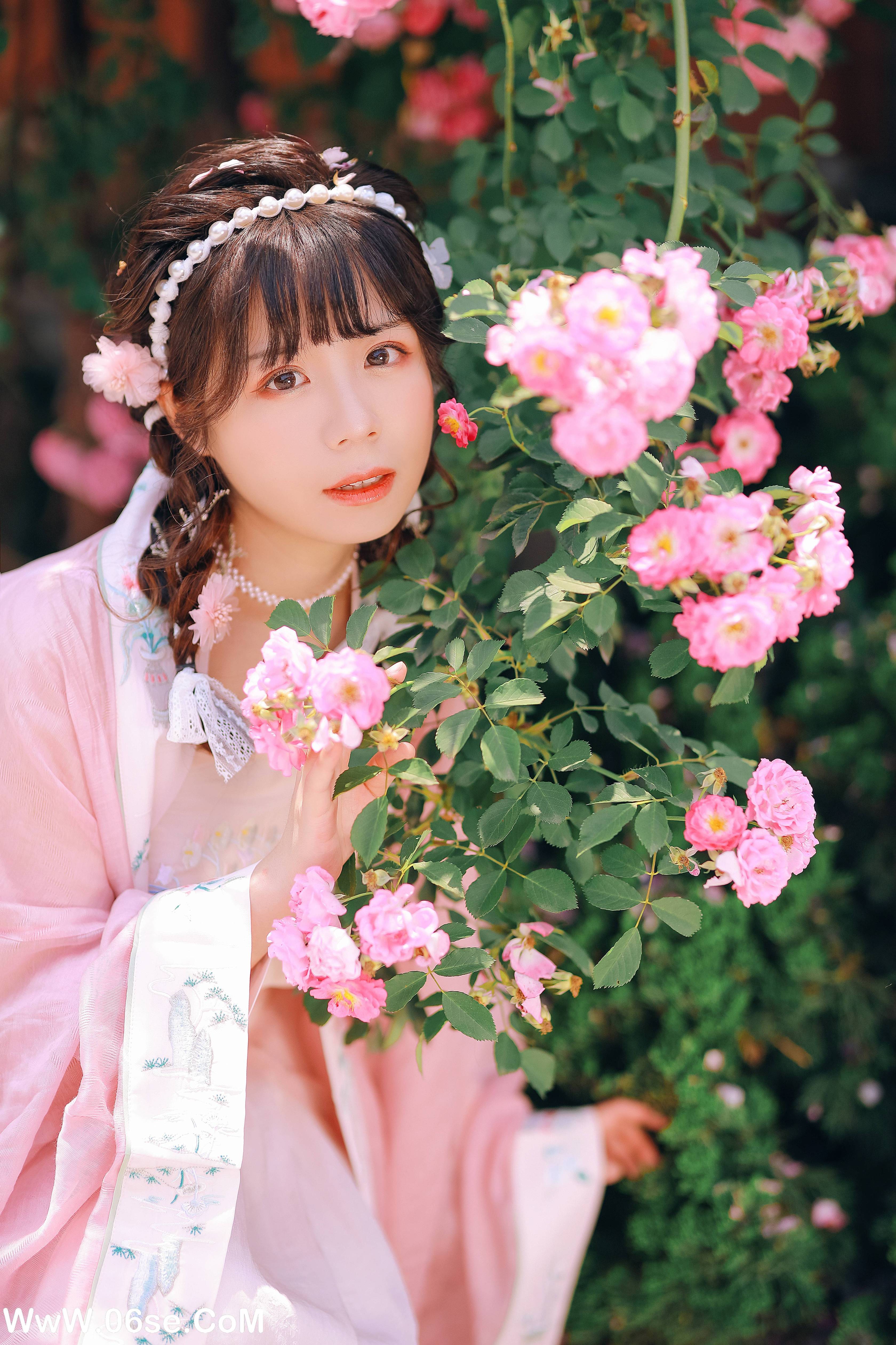 图片[5]-[YITUYU艺图语]2022.08.20 吻花香 Suky喜欢软绵绵毛茸茸的团子[25+1P／205MB]-六色网