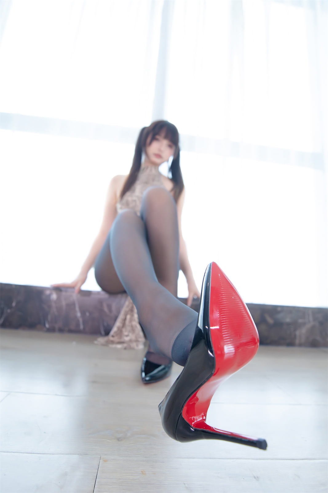 神楽坂真冬 蟒纹旗袍 9
