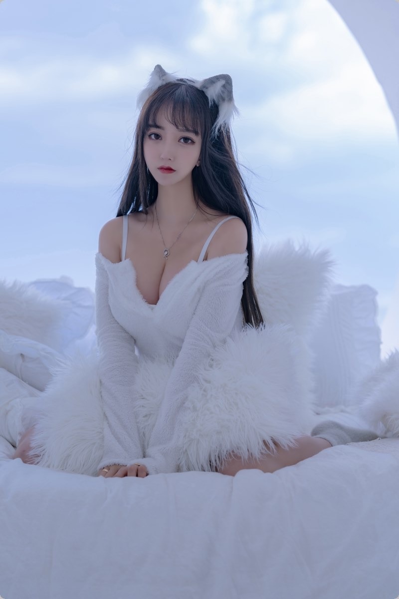 [Cos]过期米线线喵 - 小白狼[56P] 23