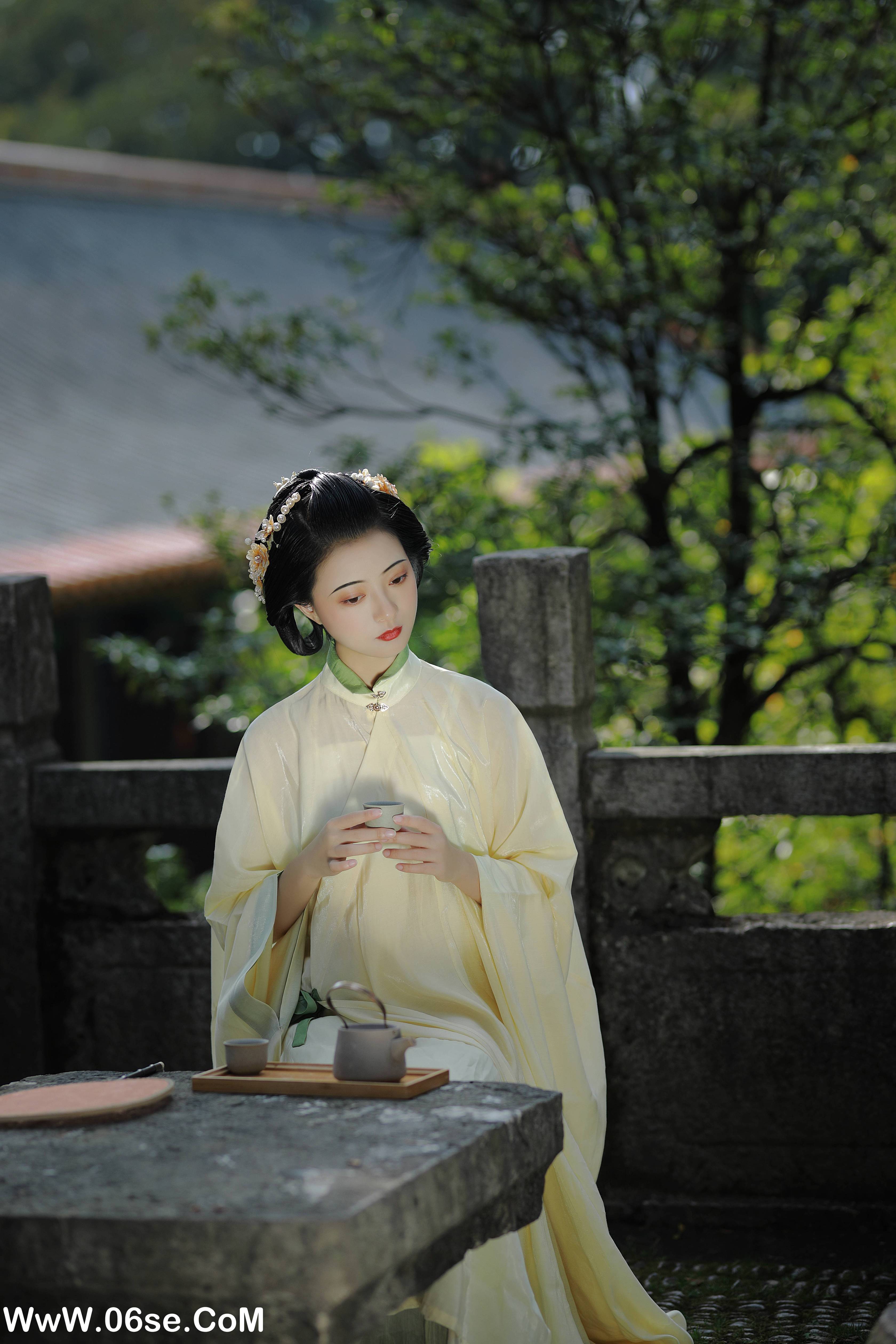 图片[4]-[YITUYU艺图语]2022.11.30 淡淡春山 YunFleur[39+1P／747MB]-六色网