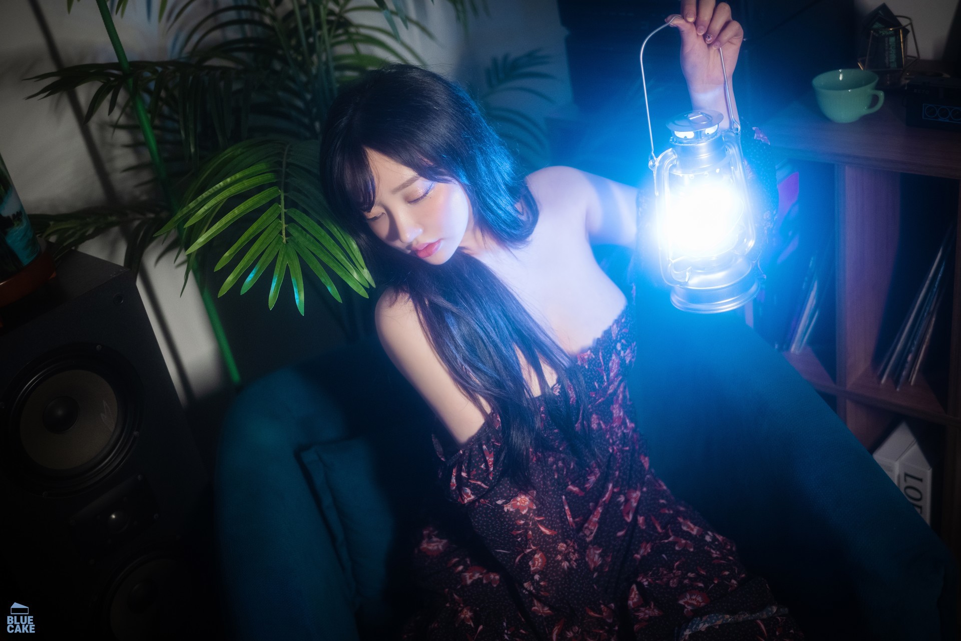 Son Yeeun 손예은, [BLUECAKE] Nothing RED+ 21