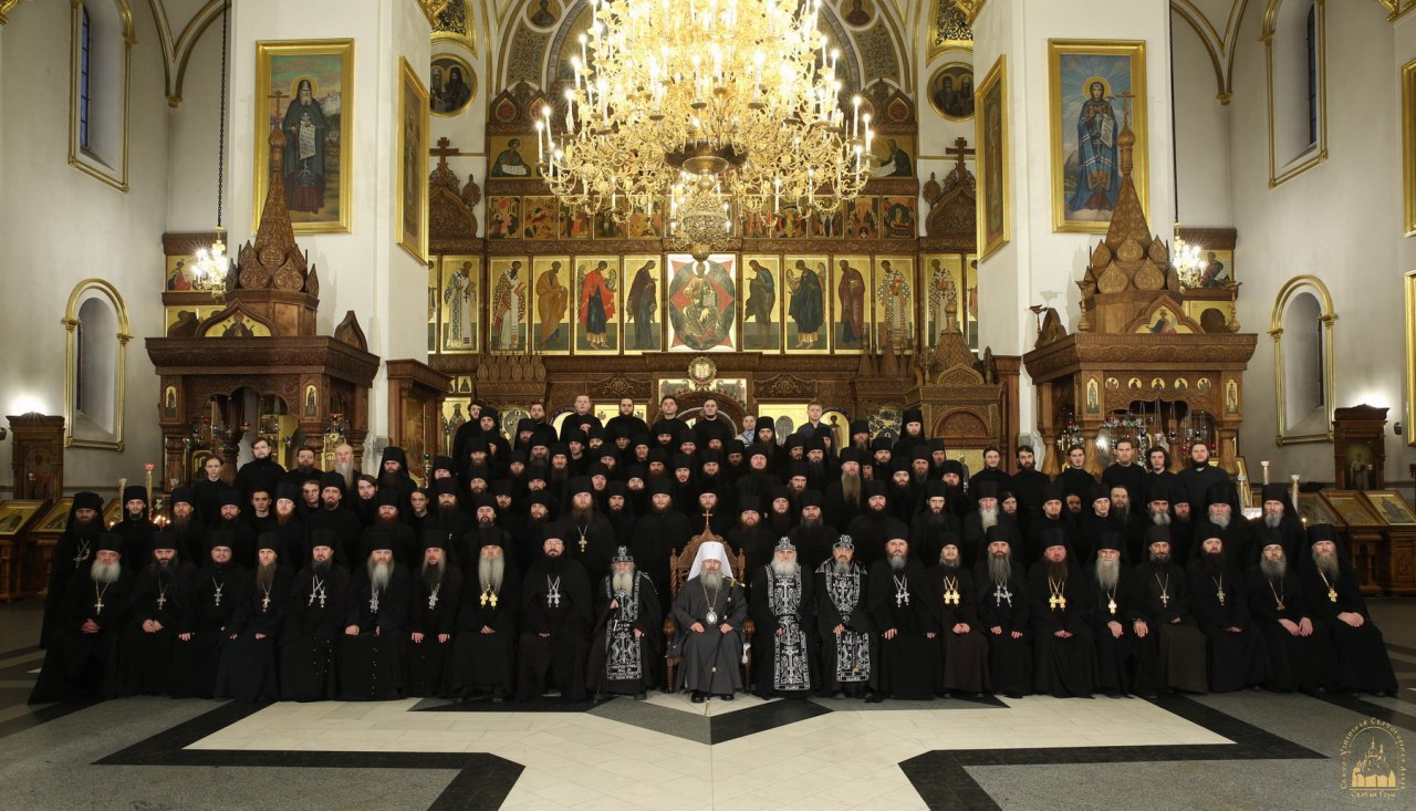 Митрополита святогорского арсения. Святогорская Лавра братия. Святогорская Лавра настоятель. Регент Святогорской Лавры.