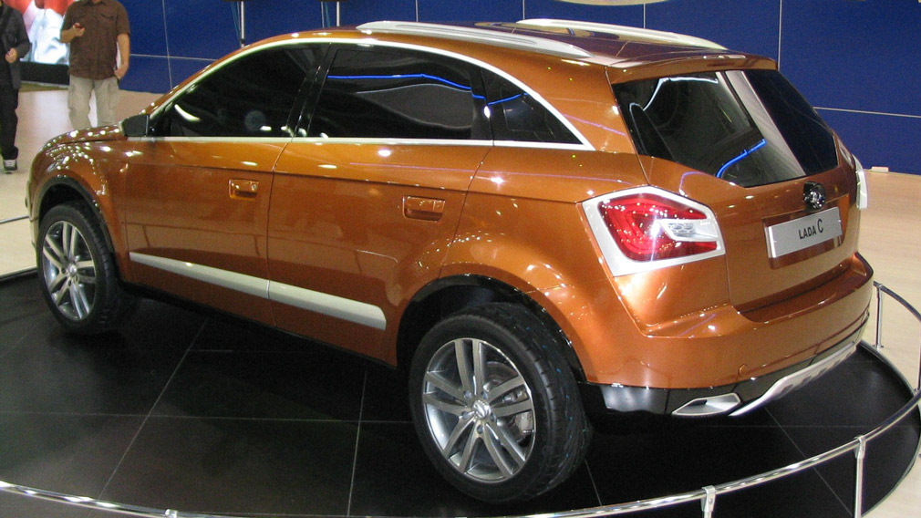 Lada c Cross 2015