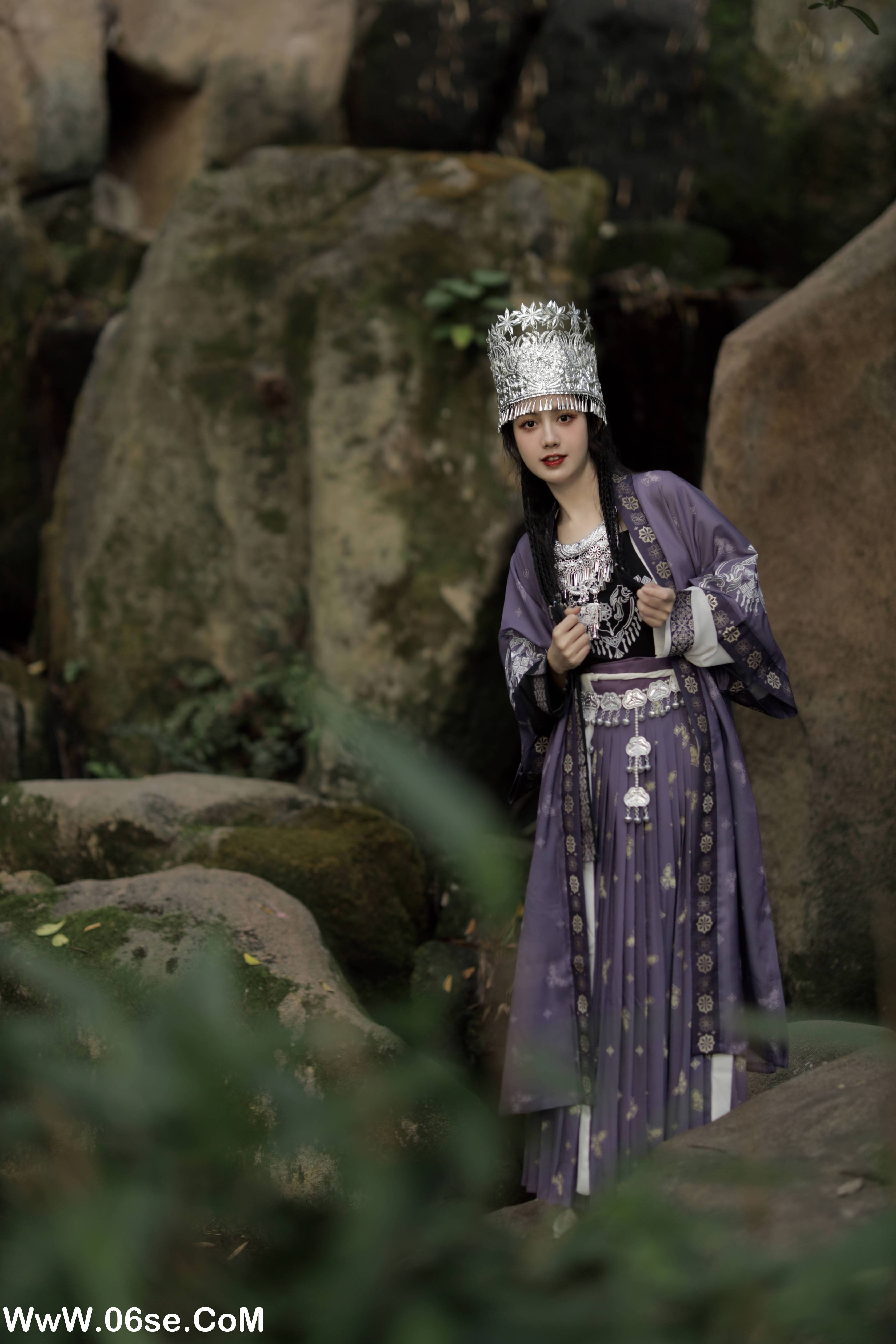图片[10]-[YITUYU艺图语]2022.10.13 苗疆女子 绫酱MizunoAya[27+1P／343MB]-六色网