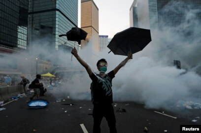 2014年雨傘革命的失敗，為舊的自由派改良政治敲響了喪鐘。從80年代英殖政府放出的部分民主權利中成長起來的自由派領導不再受歡迎。//圖片來源：路透社