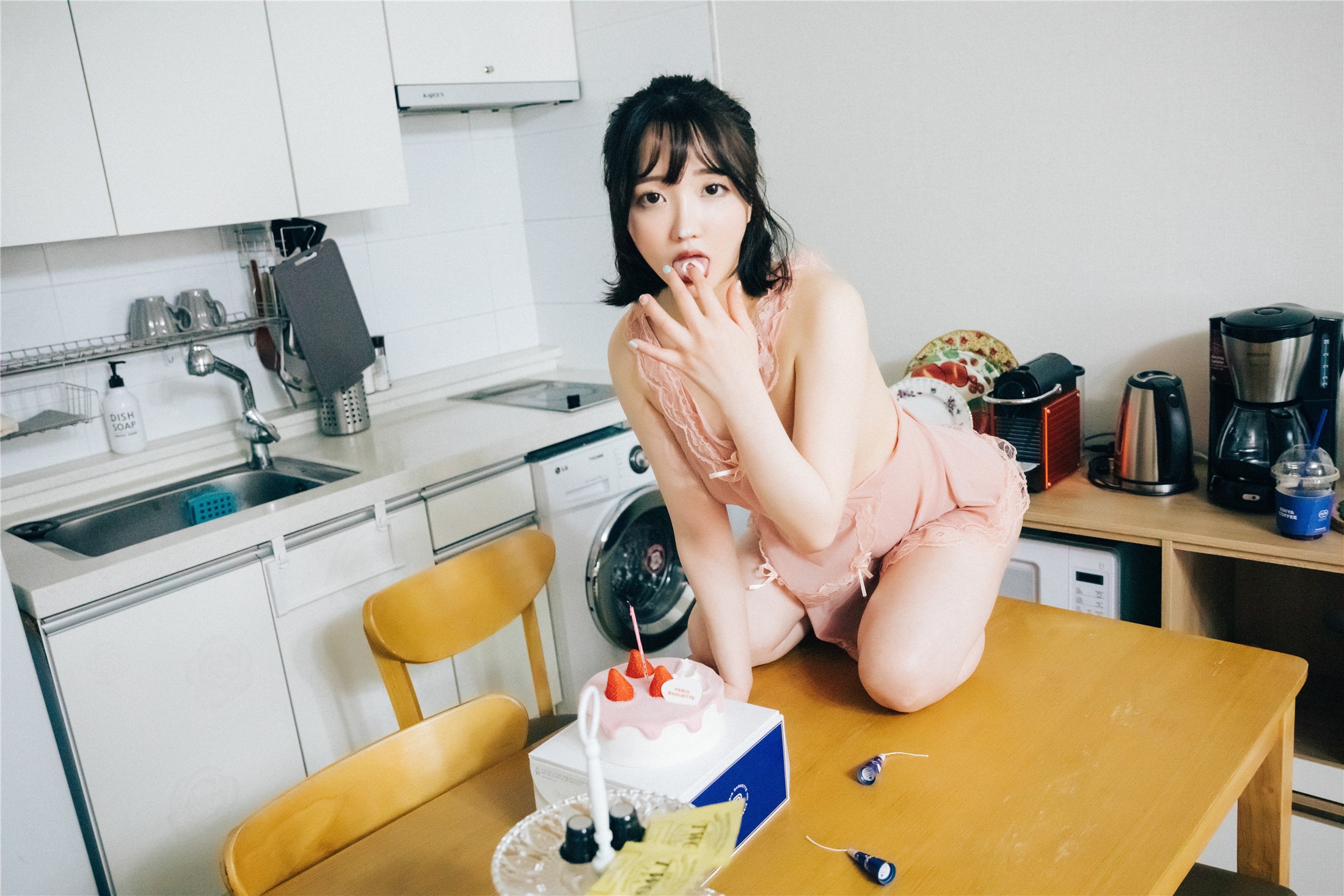 [Loozy] Son Ye-Eun (손예은) - Happy Birthday 132P 75