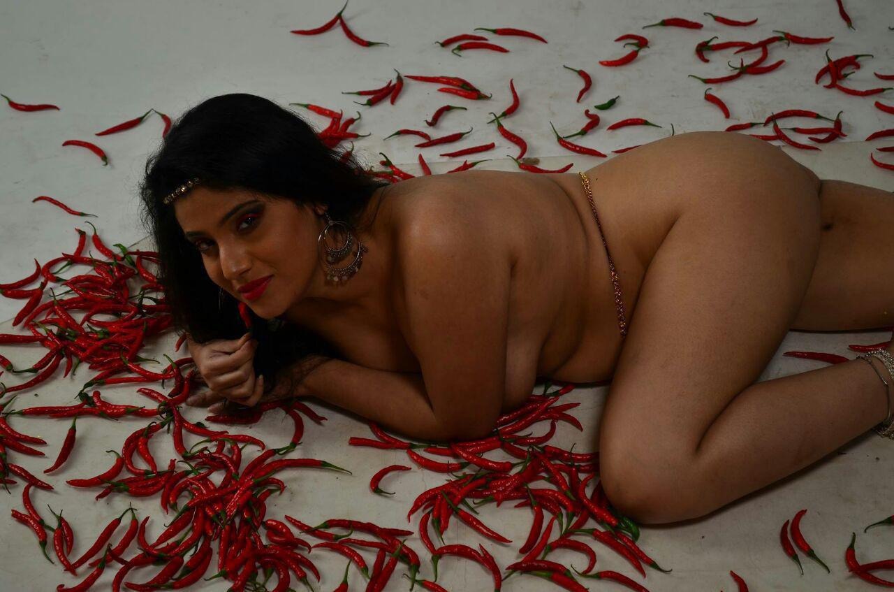 Khushi mukharjee nude