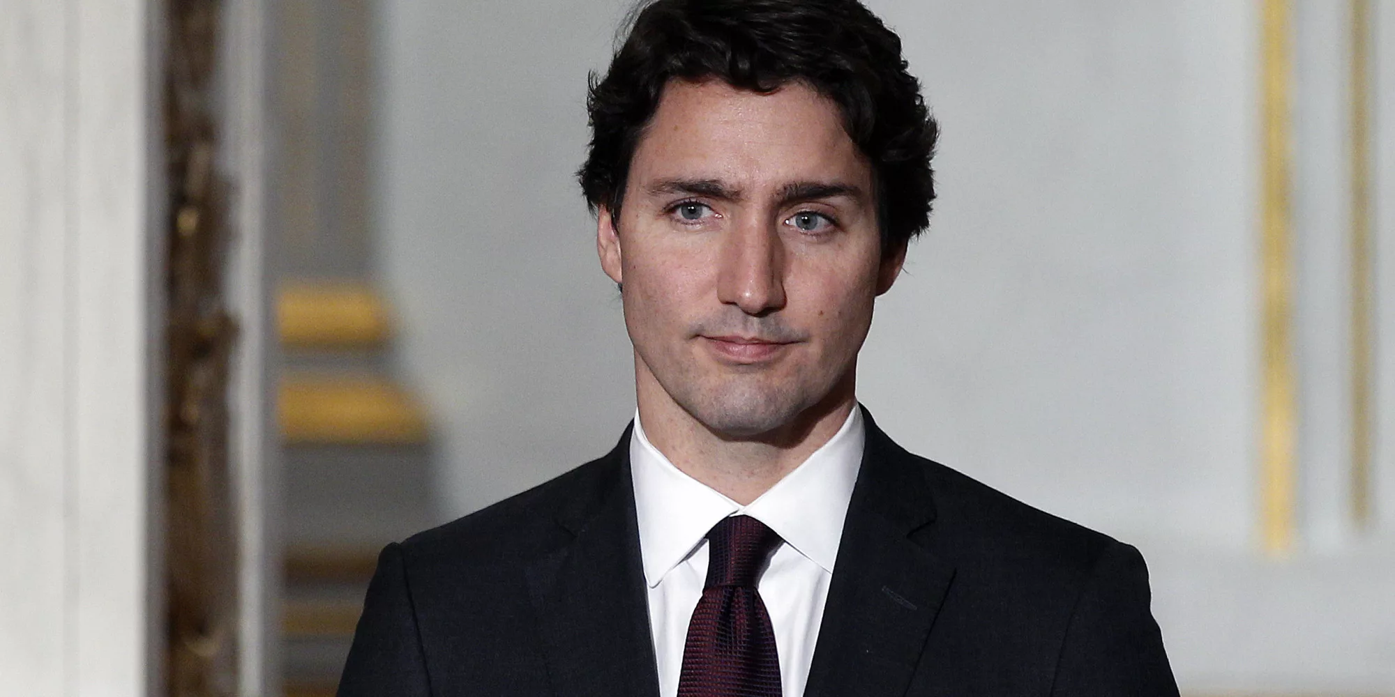 Муж премьер министра. Джастин Трюдо. Джастин Трюдо фото. Джастин Трюдо красивый. Премьер министр Канады молодой.