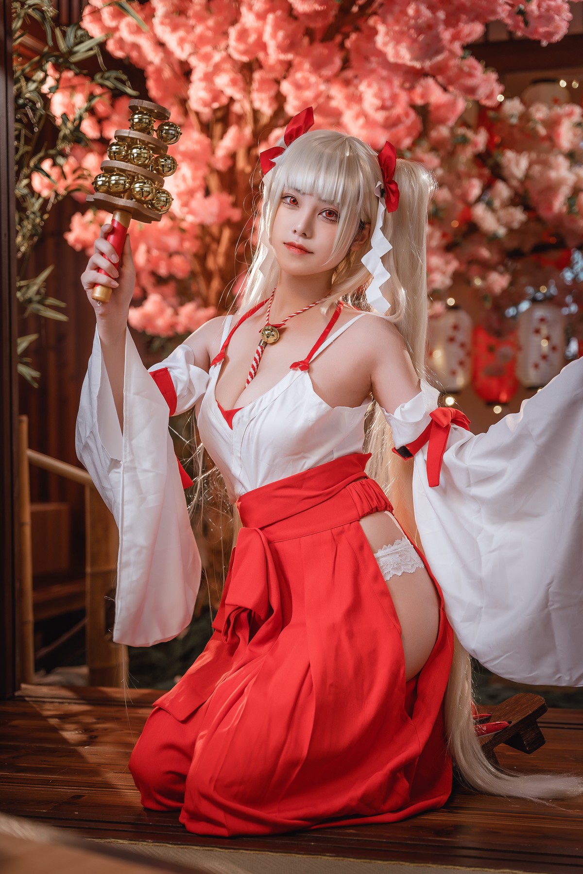 蜜汁猫裘 Cosplay 可畏巫女 3