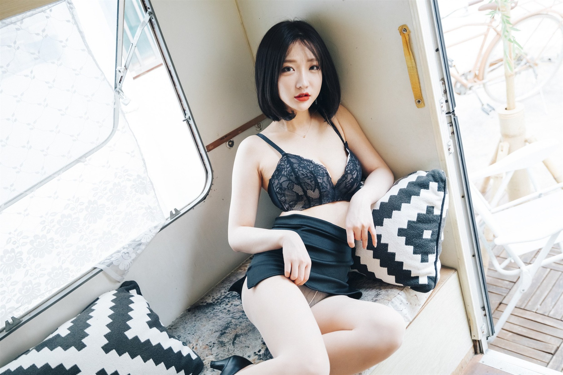 Son Yeeun 손예은, [LOOZY] Officegirl s Vacation Vol.02 - Set.02 15