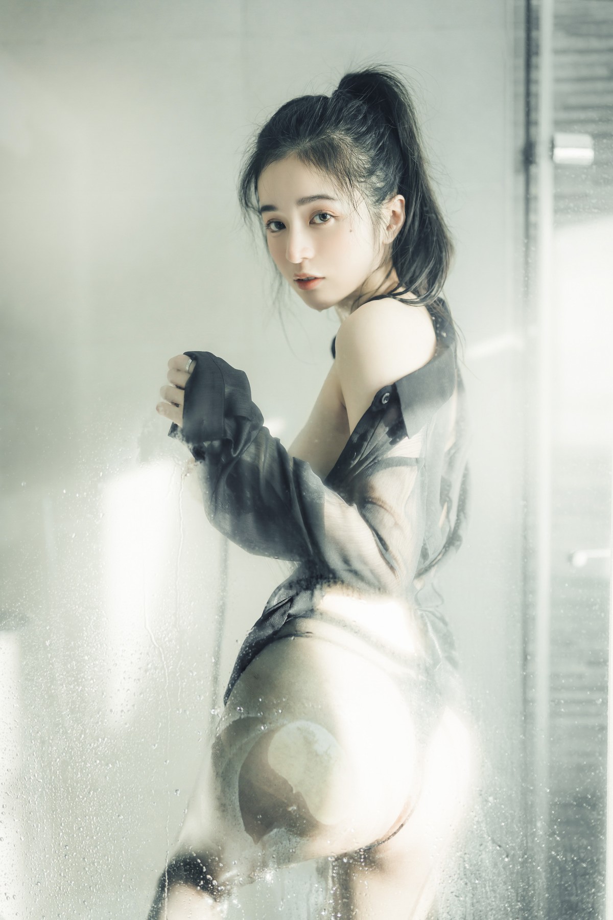 JVID精品 🔞仙仙辰 透明罩衫 透明駱駝蹄內褲 濕潤黑絲 我的女友 這次有點色😈有點甜 Set.02 35