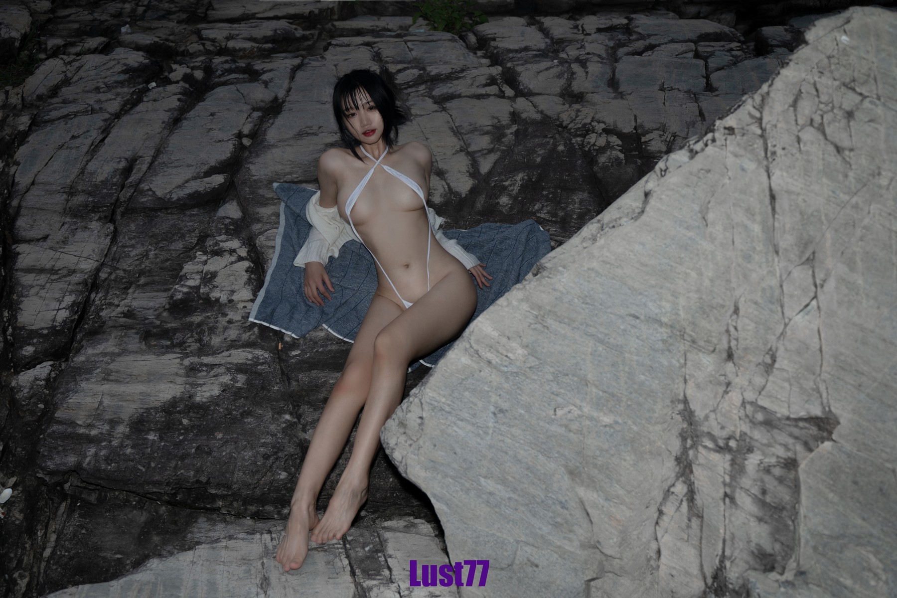 Cosplay 柒柒要乖哦 礁石海岸 30
