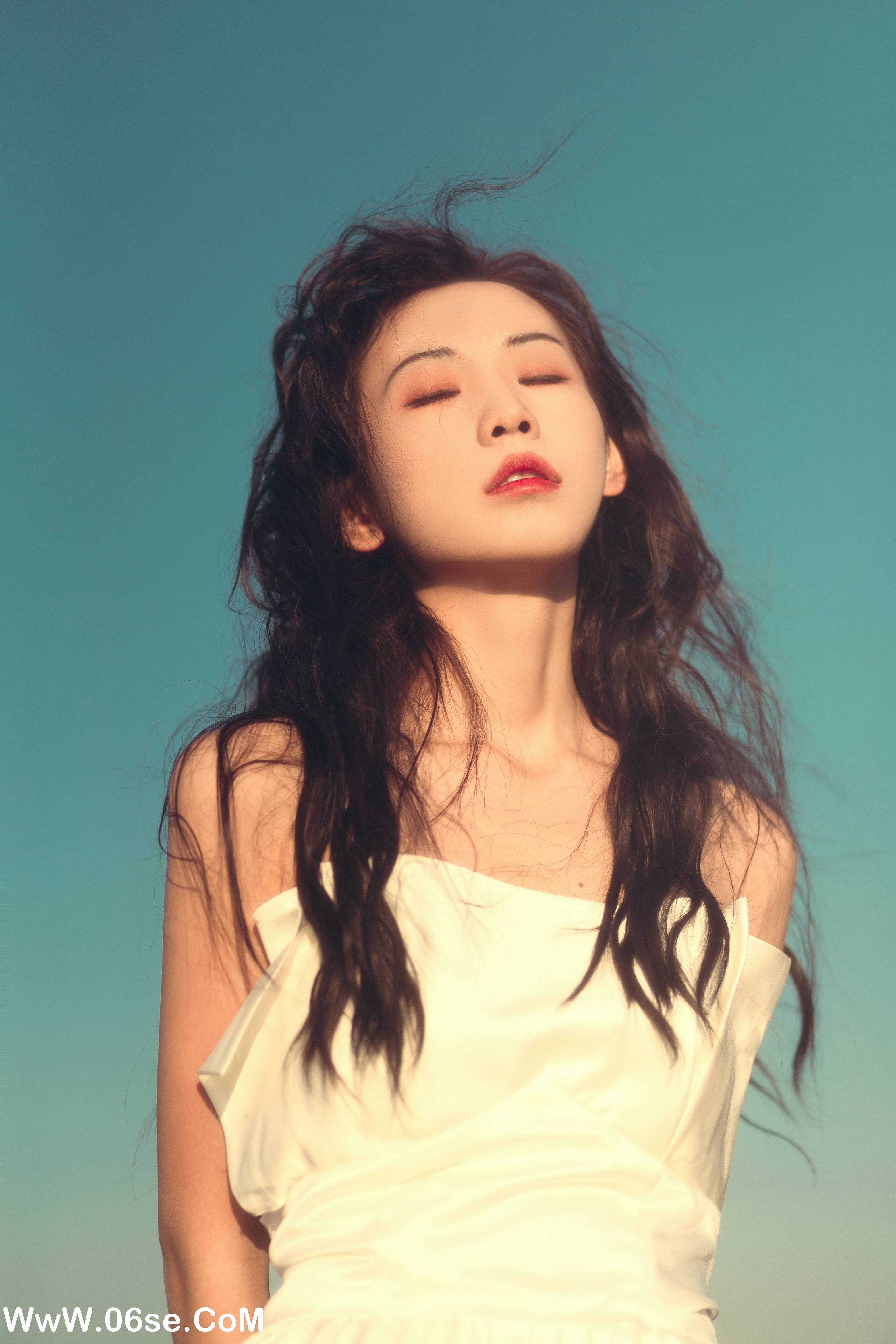 图片[12]-[YITUYU艺图语]2022.11.20 遗憾季节 夏夏夏桐[33+1P／385MB]-六色网