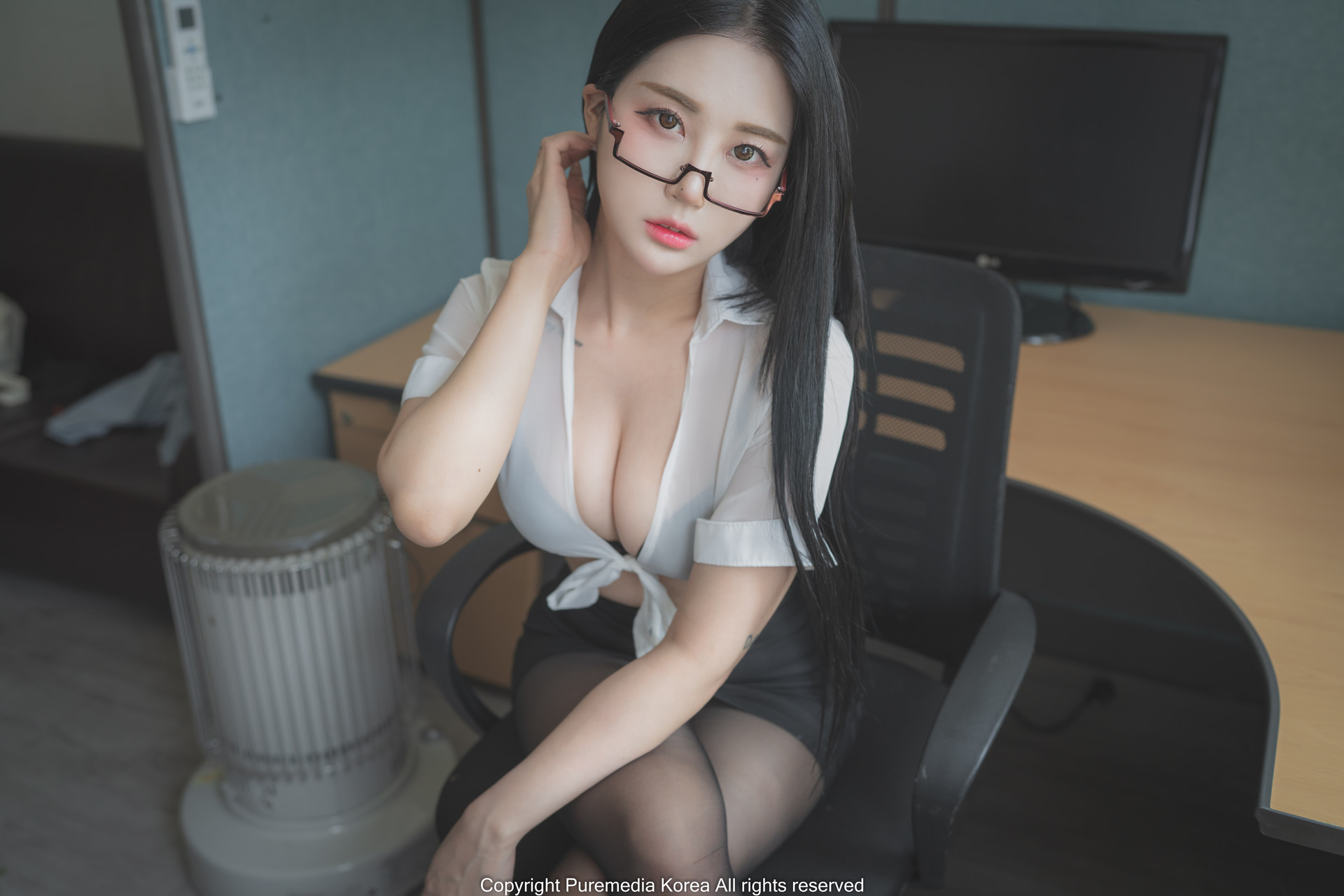 Jeong Bomi 정보미, [PURE MEDIA] Vol.182 Bomistry’s Office Set.01 3