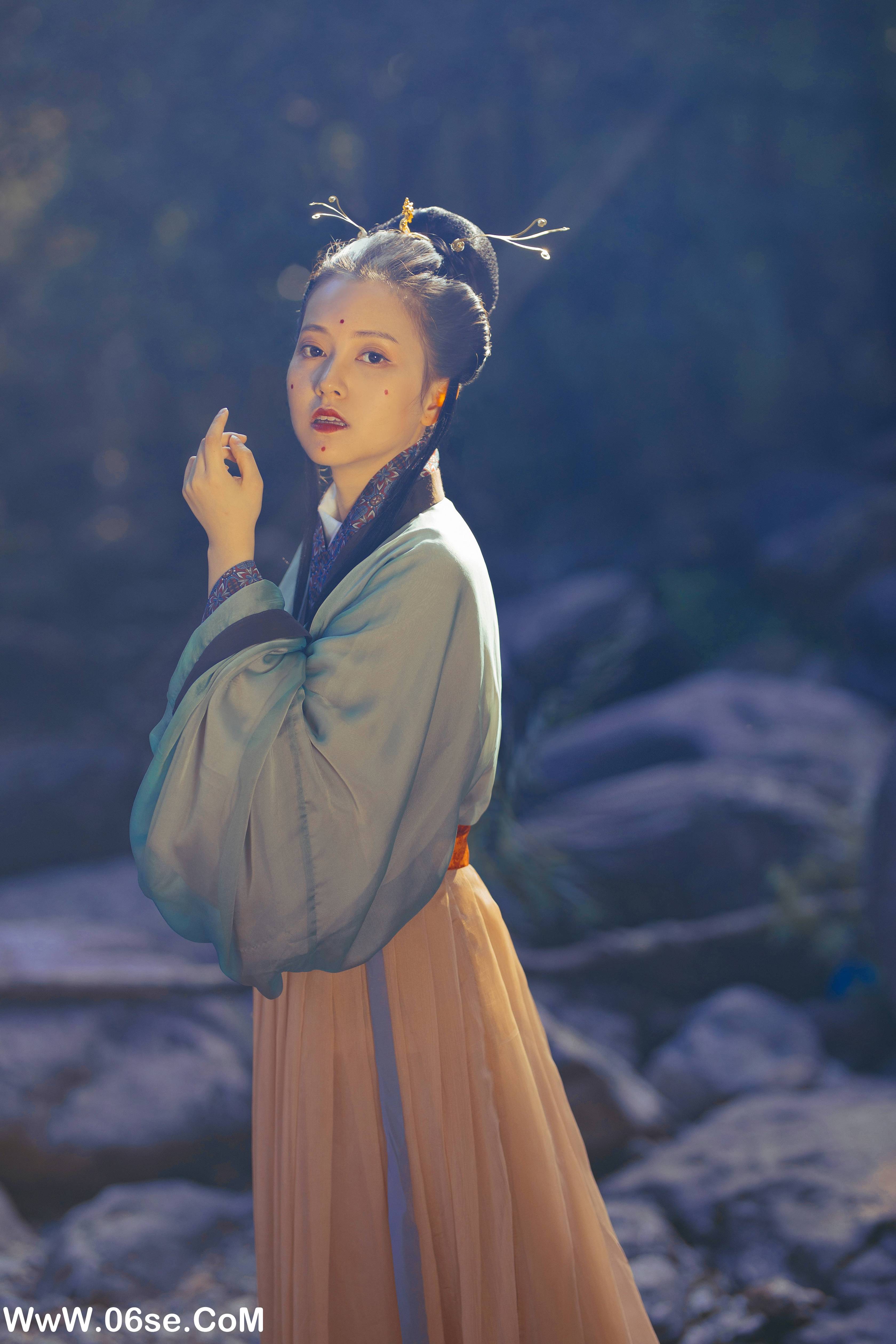 图片[12]-[YITUYU艺图语]2022.08.17 欲买桂花同载酒 一只玄酱[25+1P／628MB]-六色网