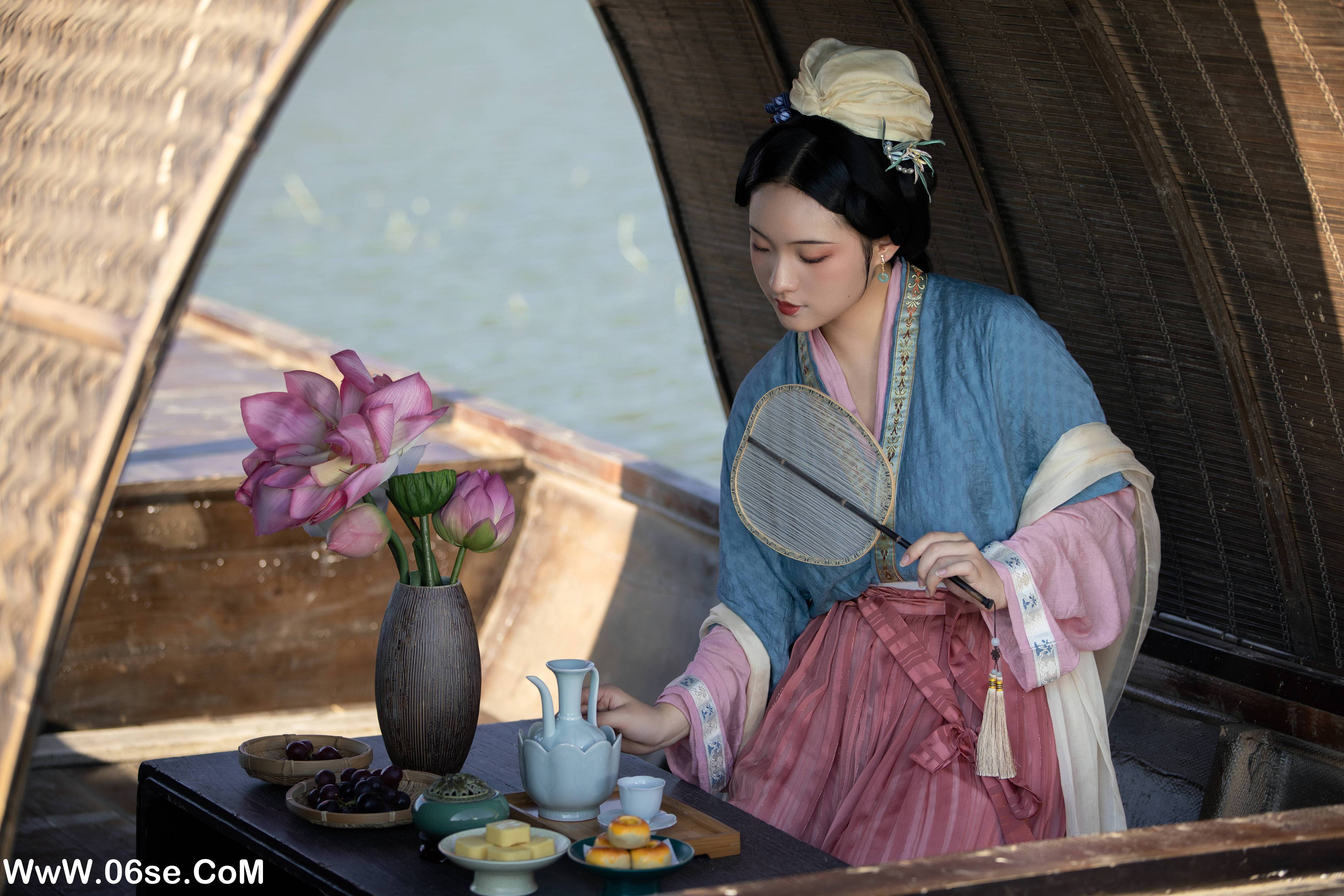 图片[3]-[YITUYU艺图语]2022.11.09 游湖 保卫萝卜的阿叽[35+1P／520MB]-六色网