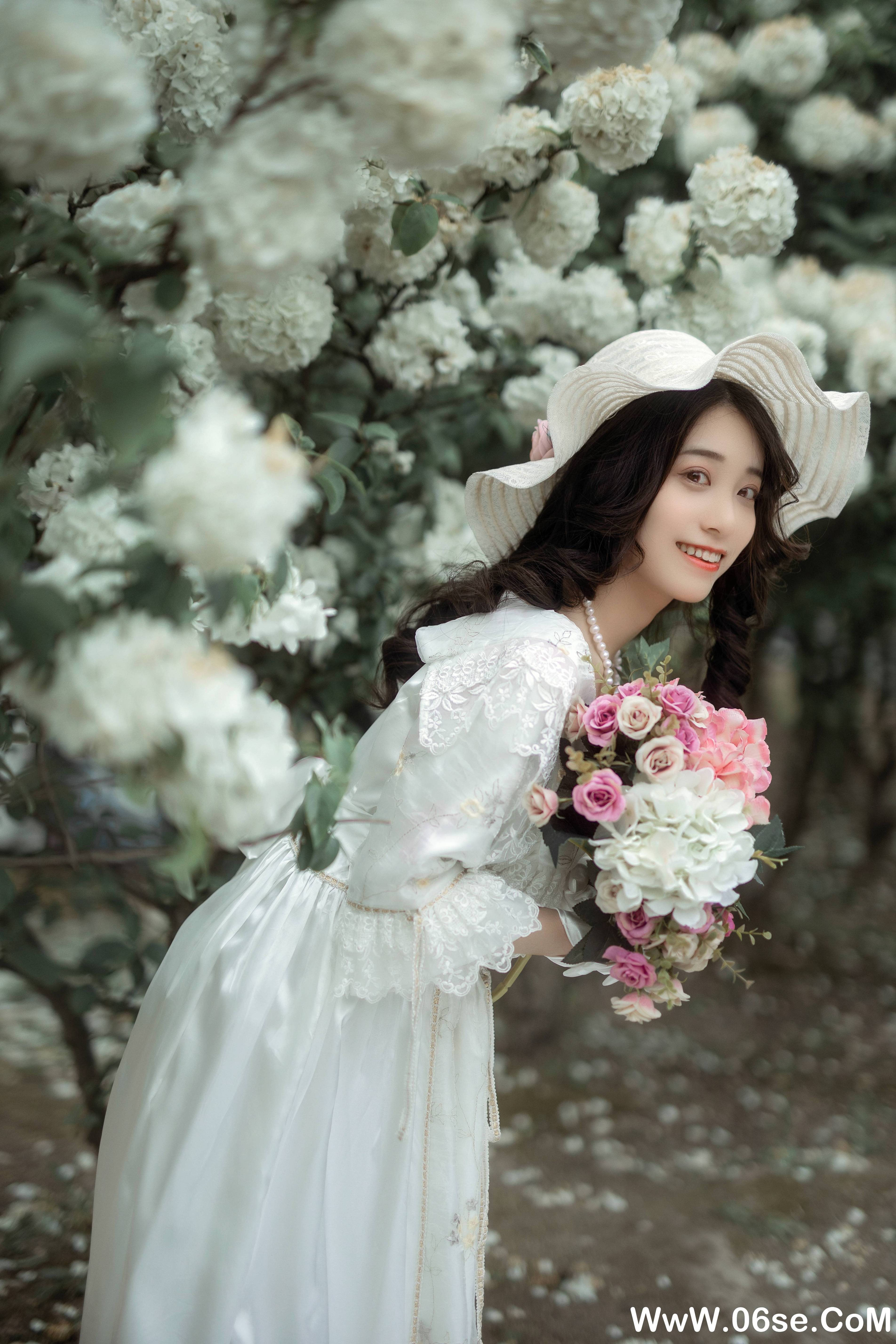 图片[3]-[YITUYU艺图语]2021.12.22 春 小清菡[20+1P／334MB]-六色网