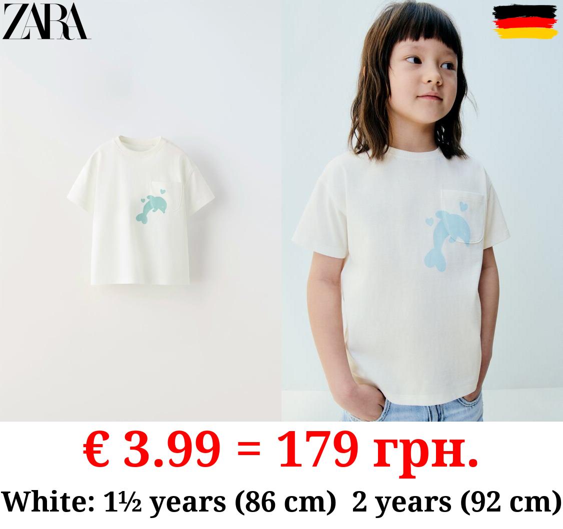 T-SHIRT WITH PRINTED POCKET