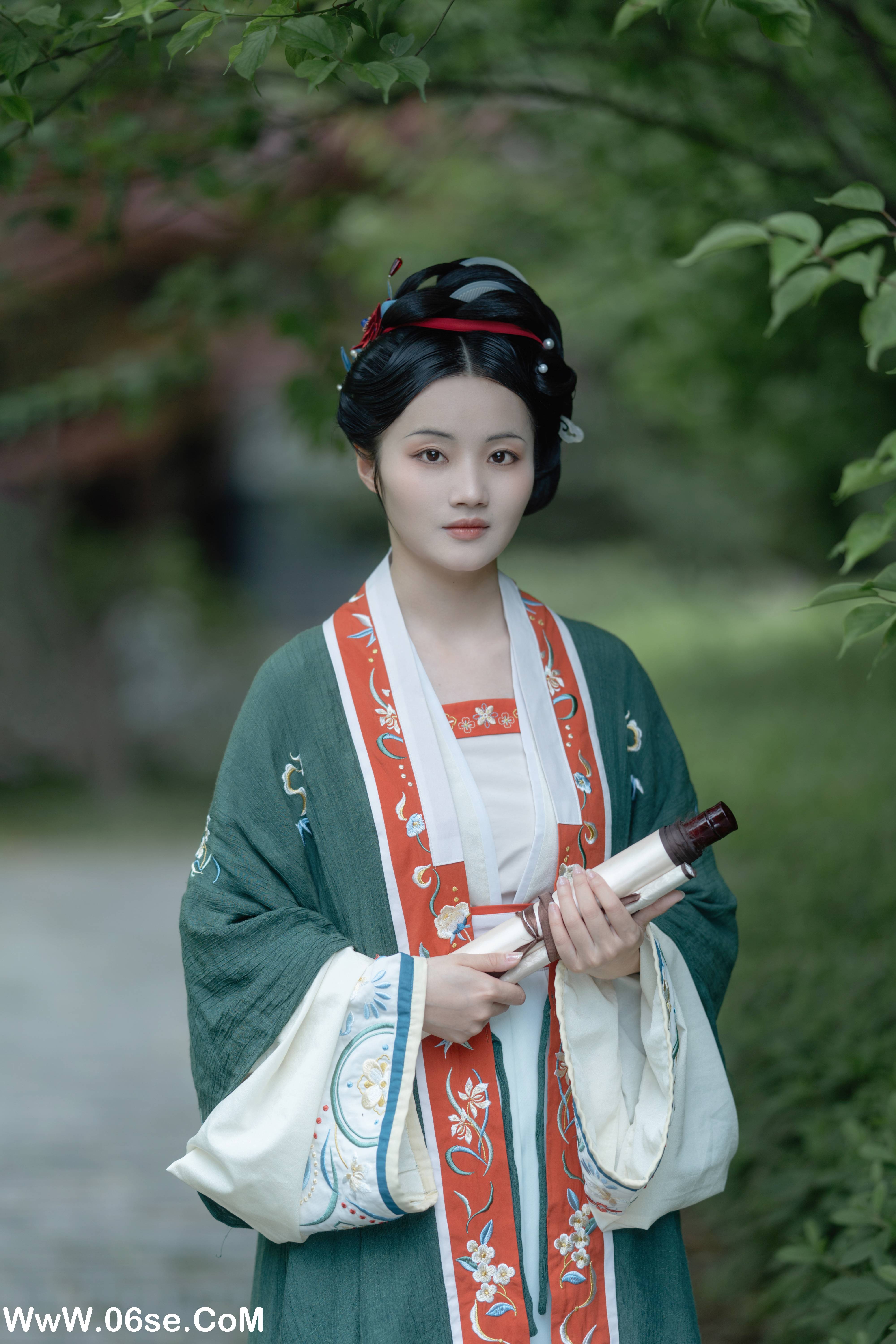 图片[4]-[YITUYU艺图语]2022.10.31 画莫叶 默默[25+1P／272MB]-六色网