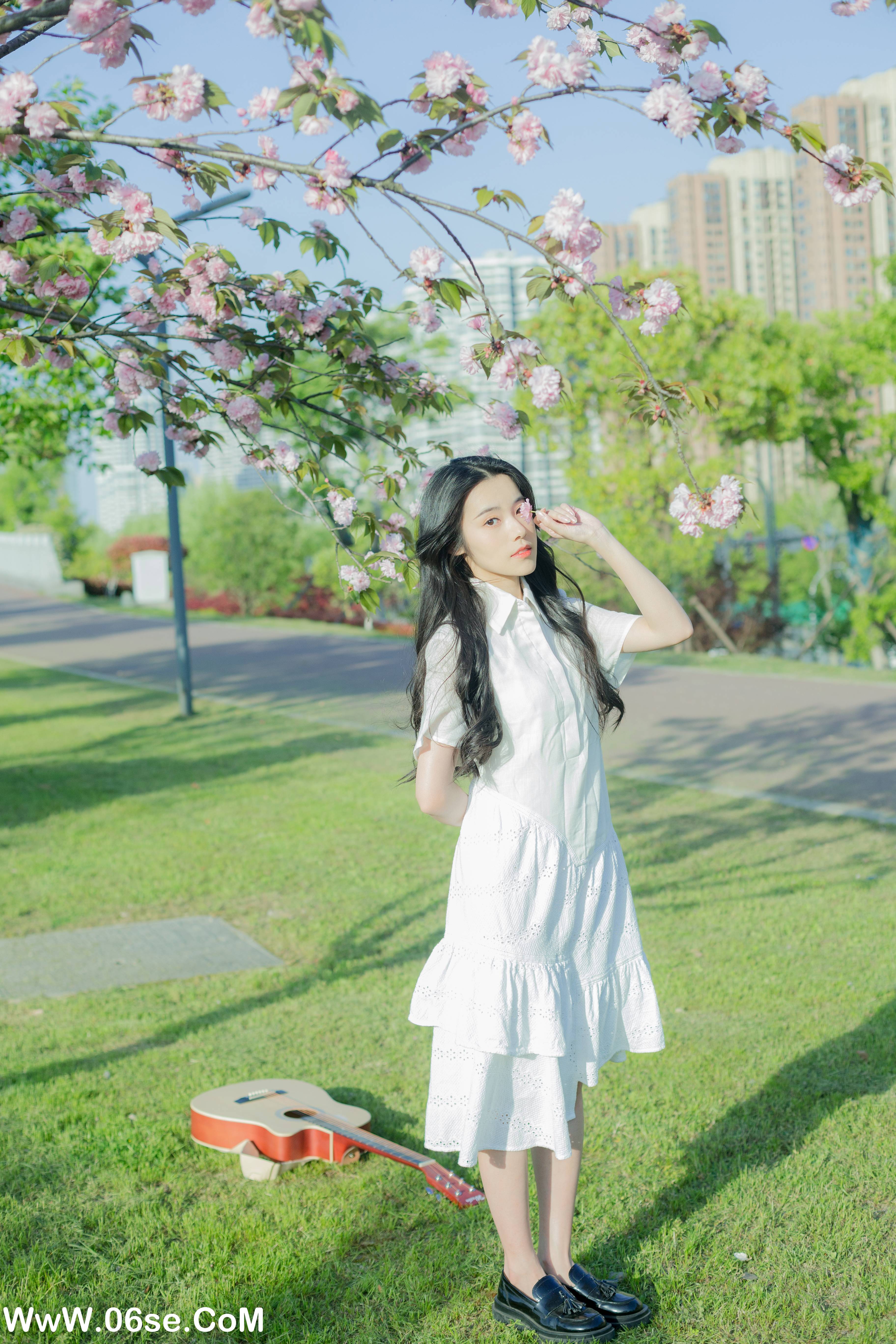 图片[16]-[YITUYU艺图语]2022.07.29 给晚樱的情歌 静鏡婧[27+1P／266MB]-六色网