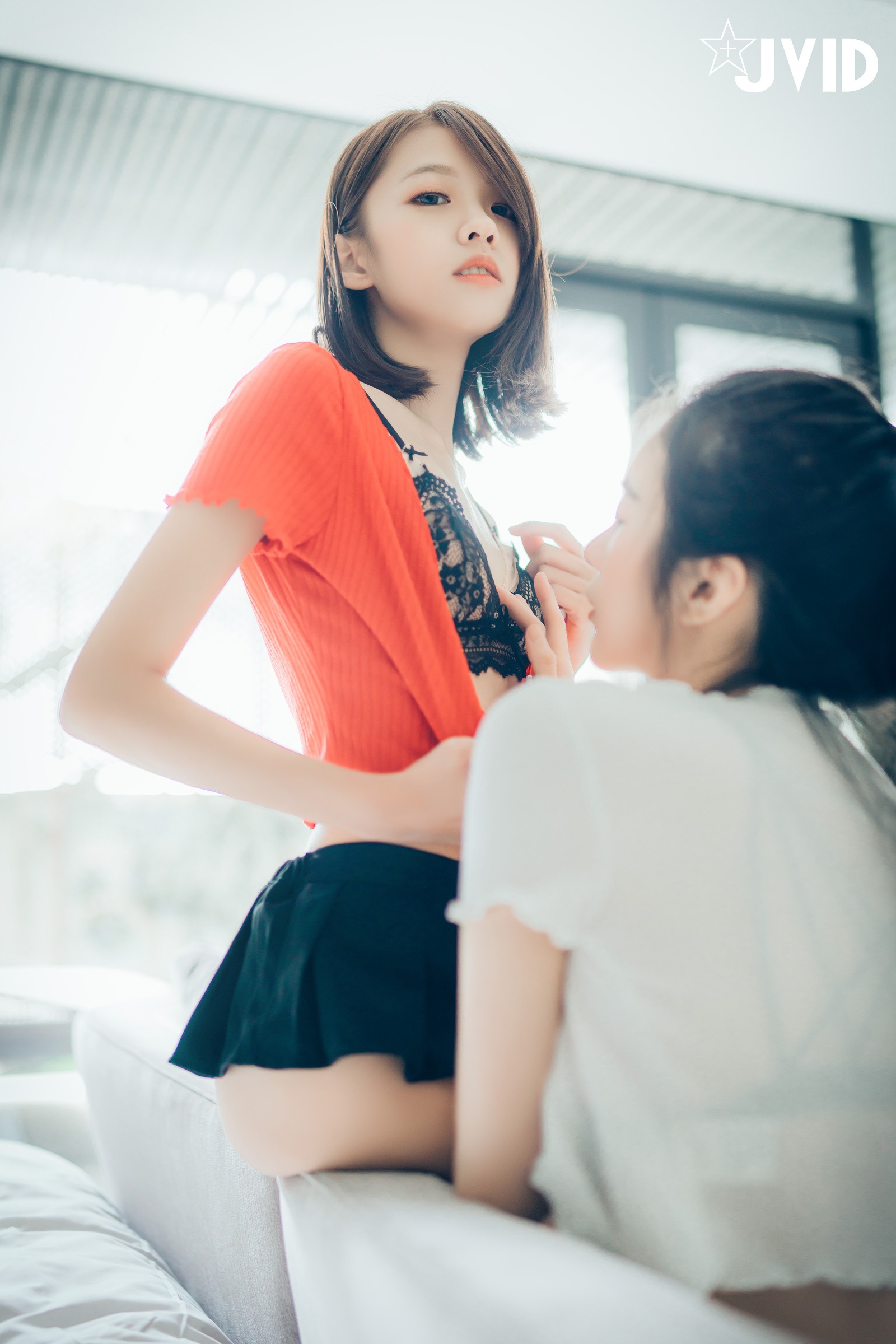 JVID-好色萝莉妍妍X巨乳御姊辰辰 21