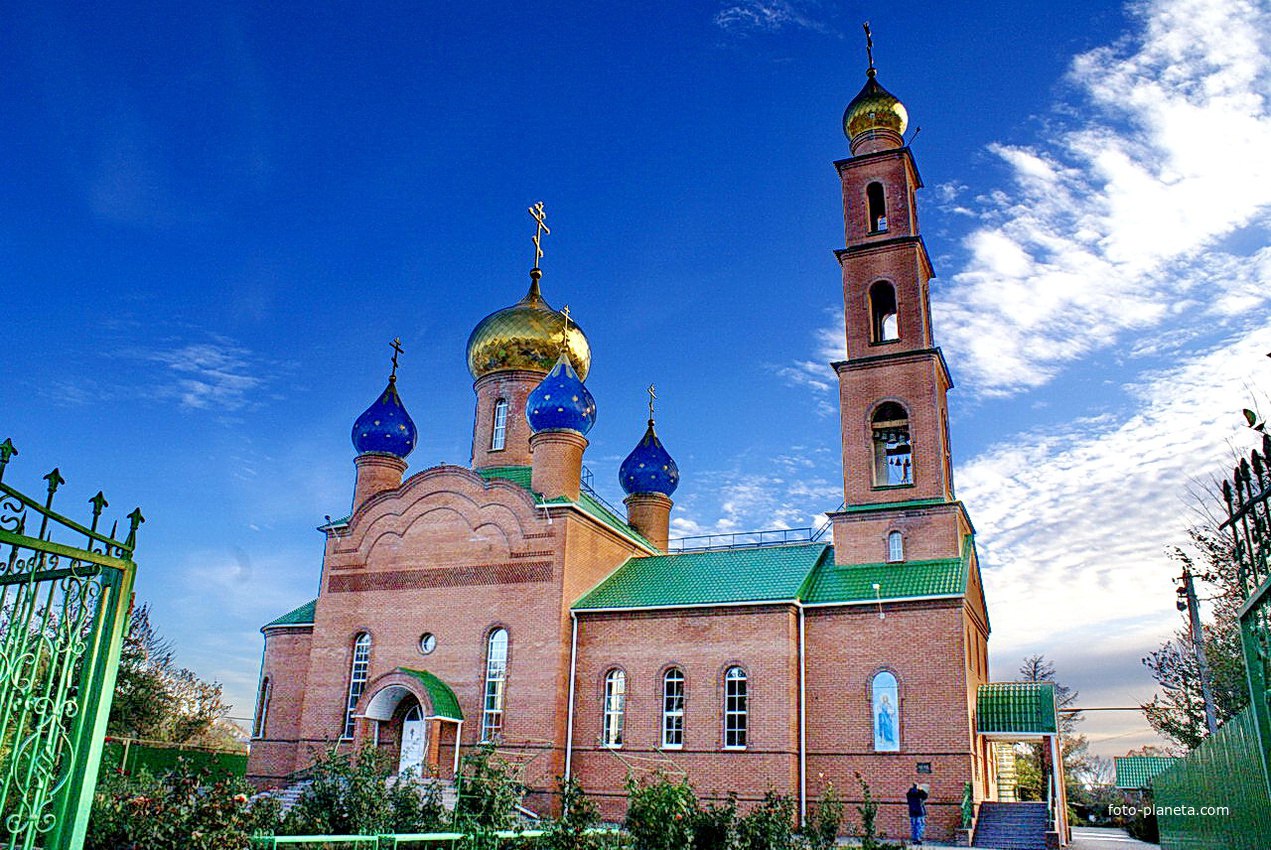 Орловская область поселки. Светогорск храм Пресвятой Богородицы. Храм Рождества Пресвятой Богородицы в посёлке Орловском. Храме Рождества Пресвятой Богородицы города Орлова. Церковь Рождества Пресвятой Богородицы Саратов.