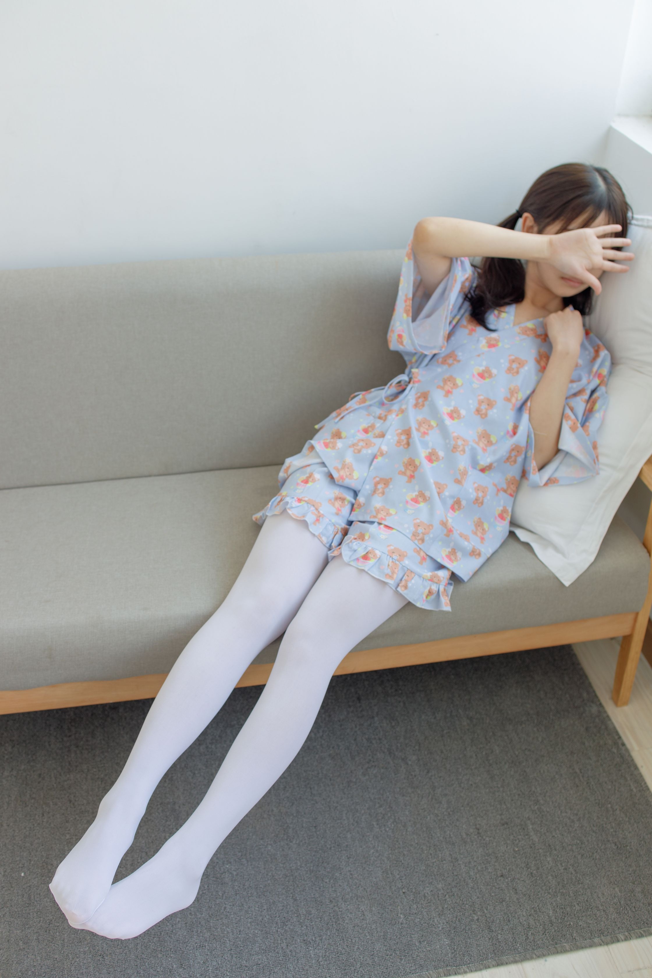 森萝财团 内部 006 沙发上诱人的白丝美少女 [113P1V3.61G] 109