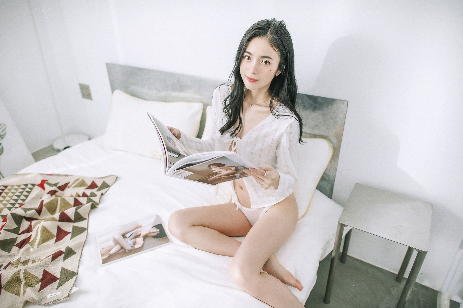 JVID精品 超仙辰辰 💕 仙女下凡玩遊戲輸了，成為任你使喚、讓你舒服的一日女友，隱藏版更多超性感畫面唷！ 1