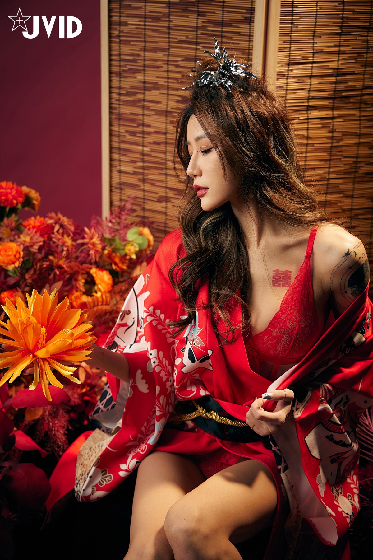 JVID精品 聖上寵幸首選～傾國傾城囍媚娘 婀娜多姿 酥胸外露 Set.01 17