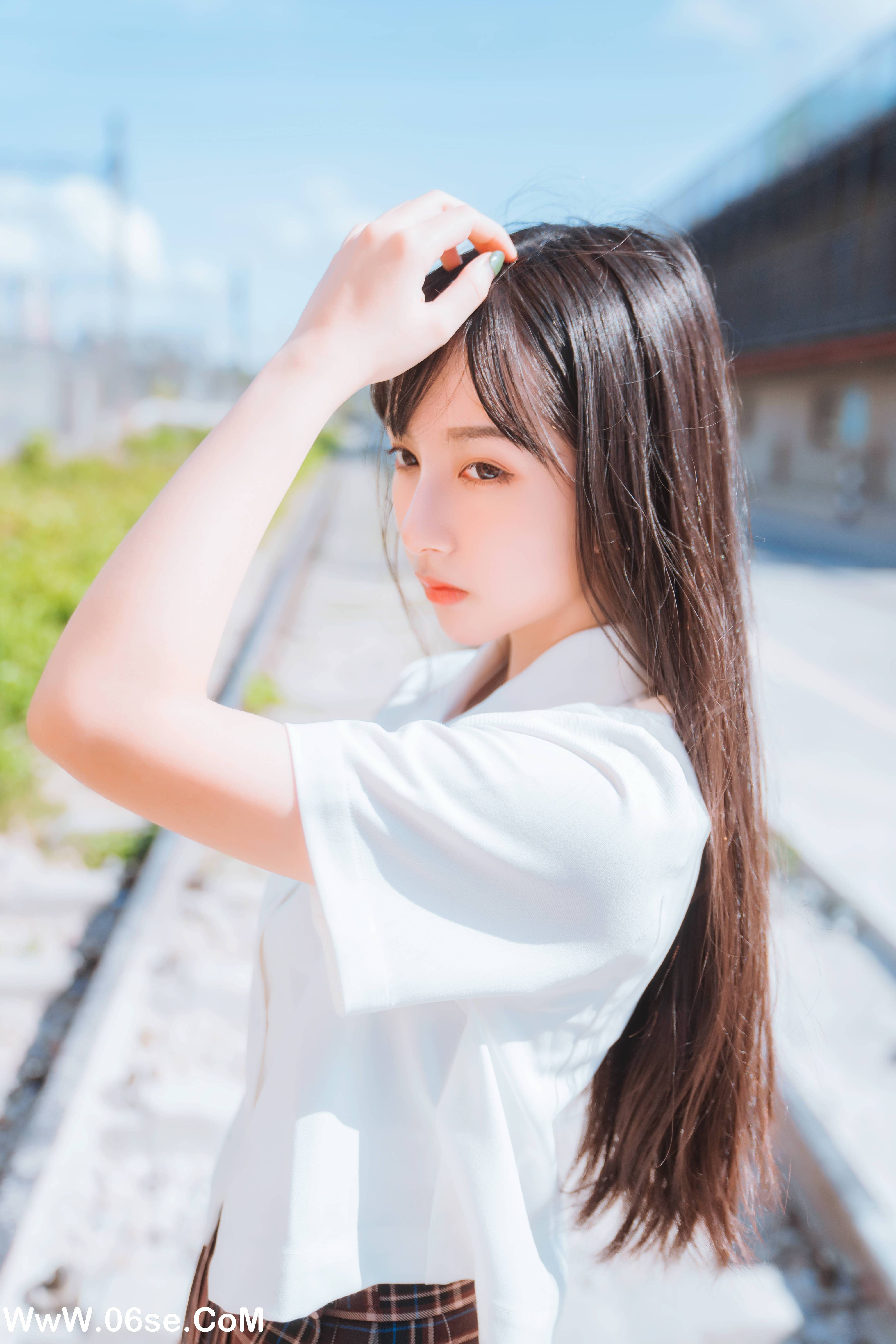 图片[18]-[YITUYU艺图语]2022.05.21 青春列车 鲁鲁羽落子[32P-662.65 MB]-六色网