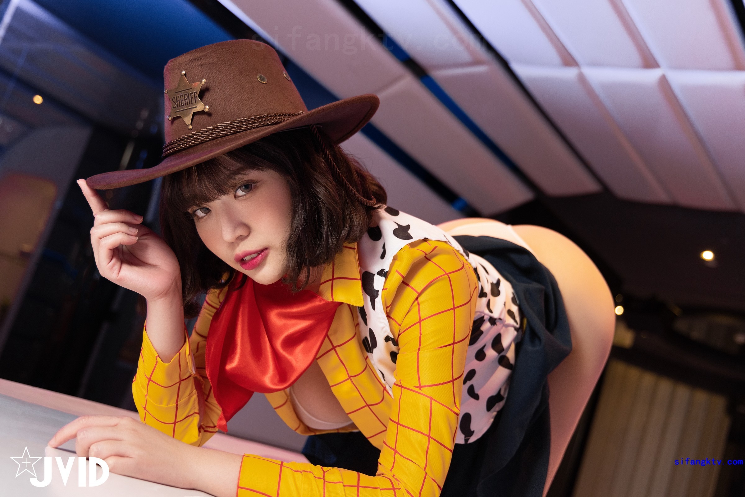 爆乳胡迪警長《茹茹》柔软真乳神 101