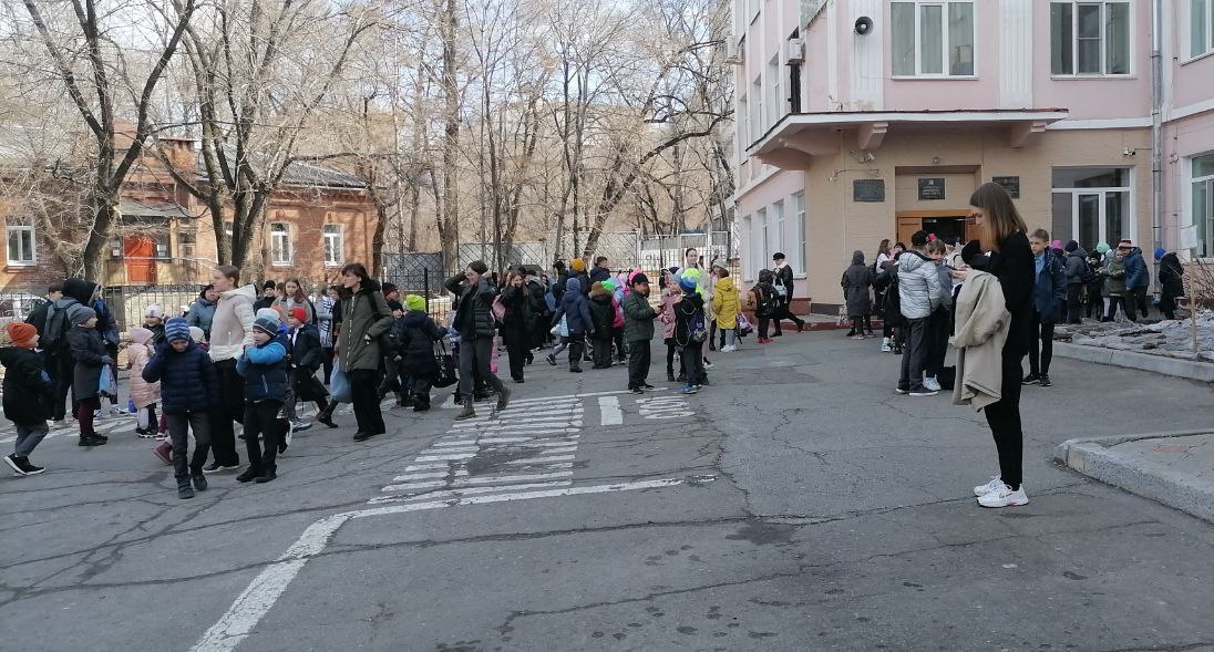 Школьного «лжеминера» задержали в Хабаровске
