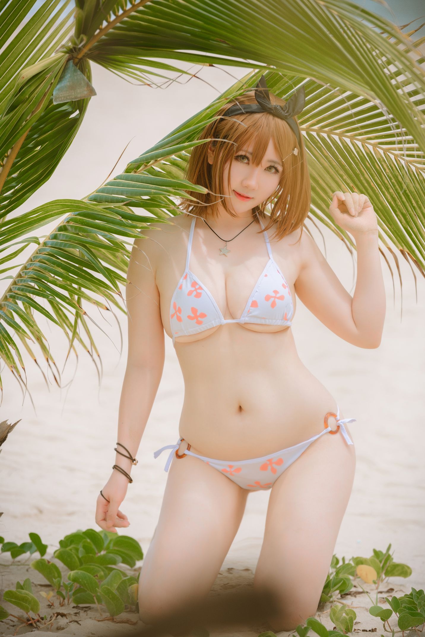 是本末末 莱莎泳装 5
