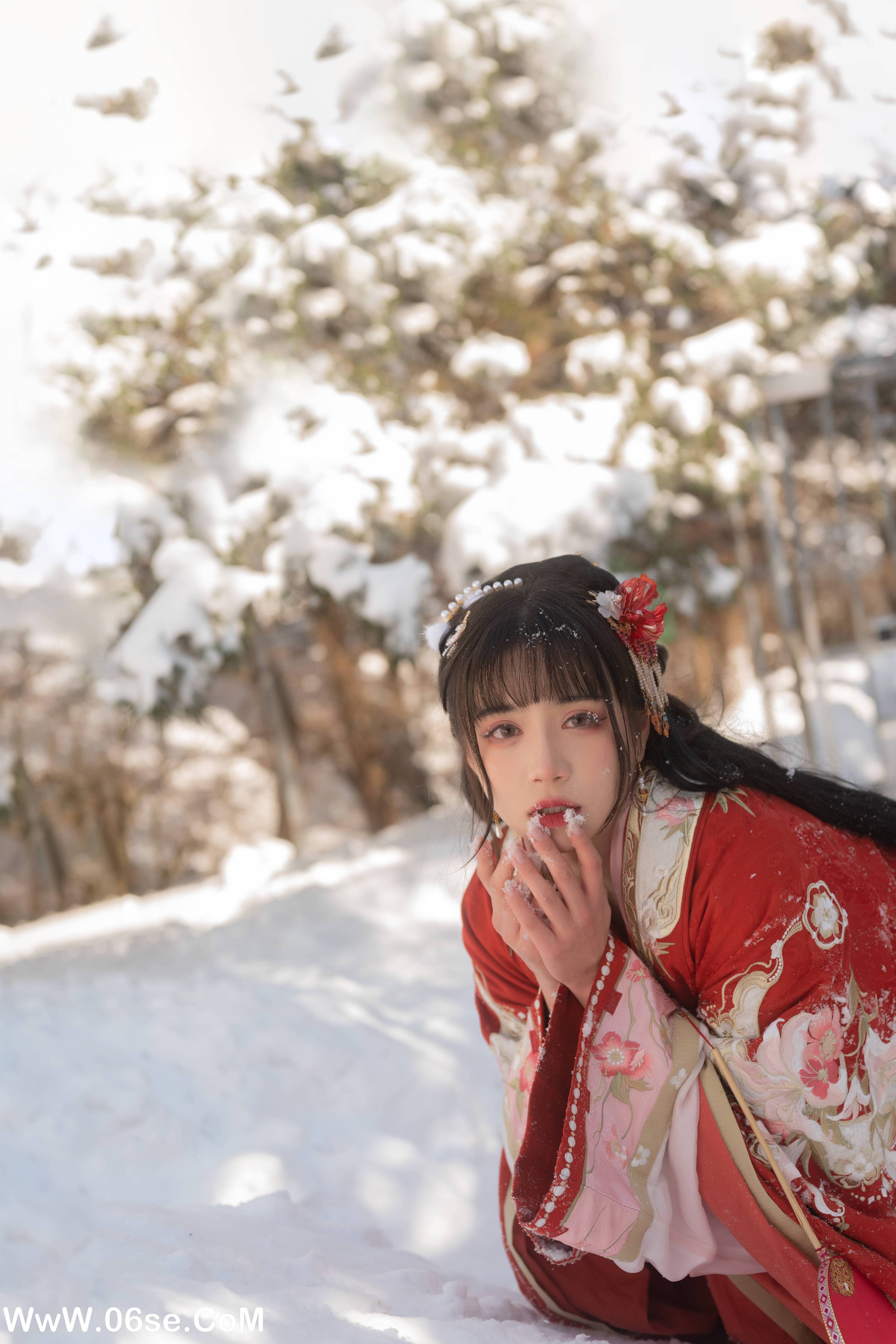 图片[16]-[YITUYU艺图语]2022.06.07 踏雪 贰加六[26P-245.78MB]-六色网