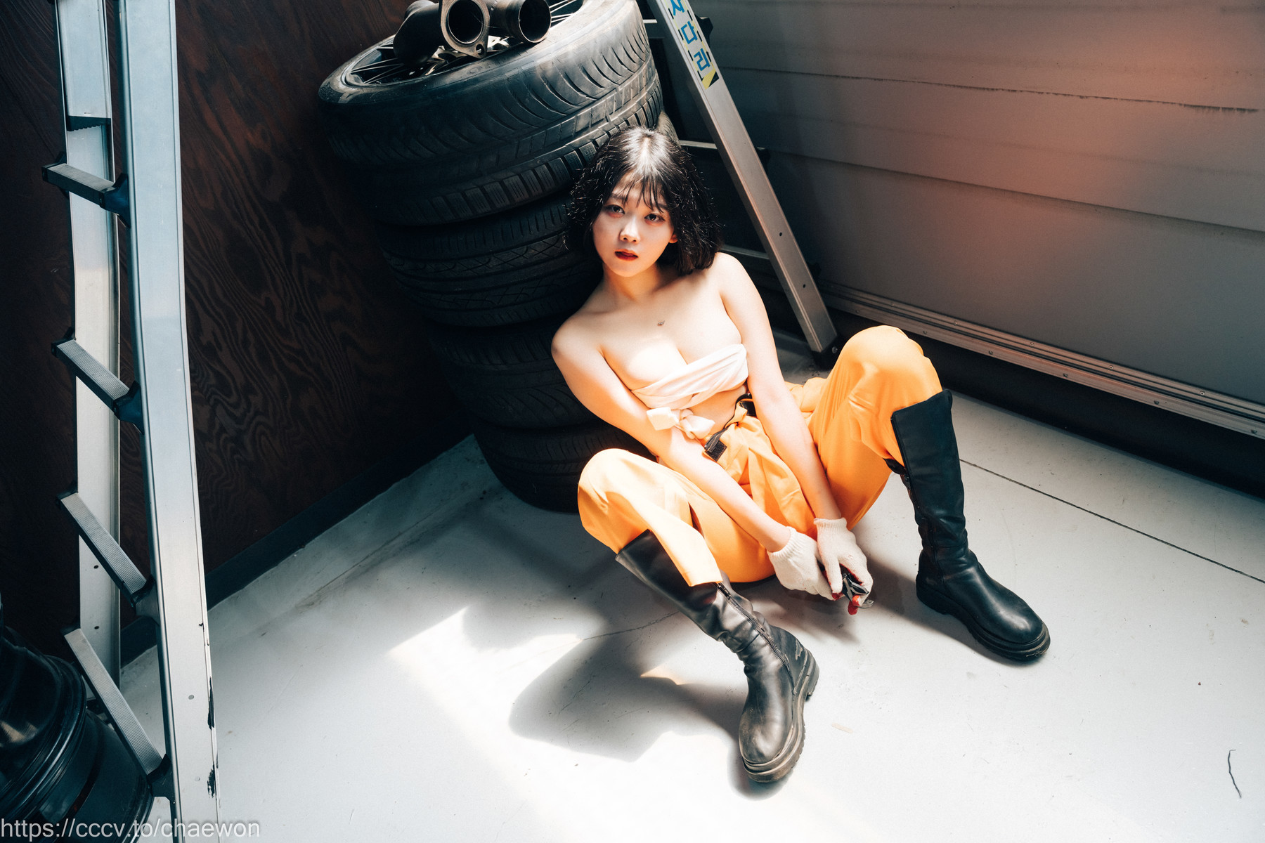 ZIA.Kwon 권지아, [Loozy] Garage Girl Set.01 13