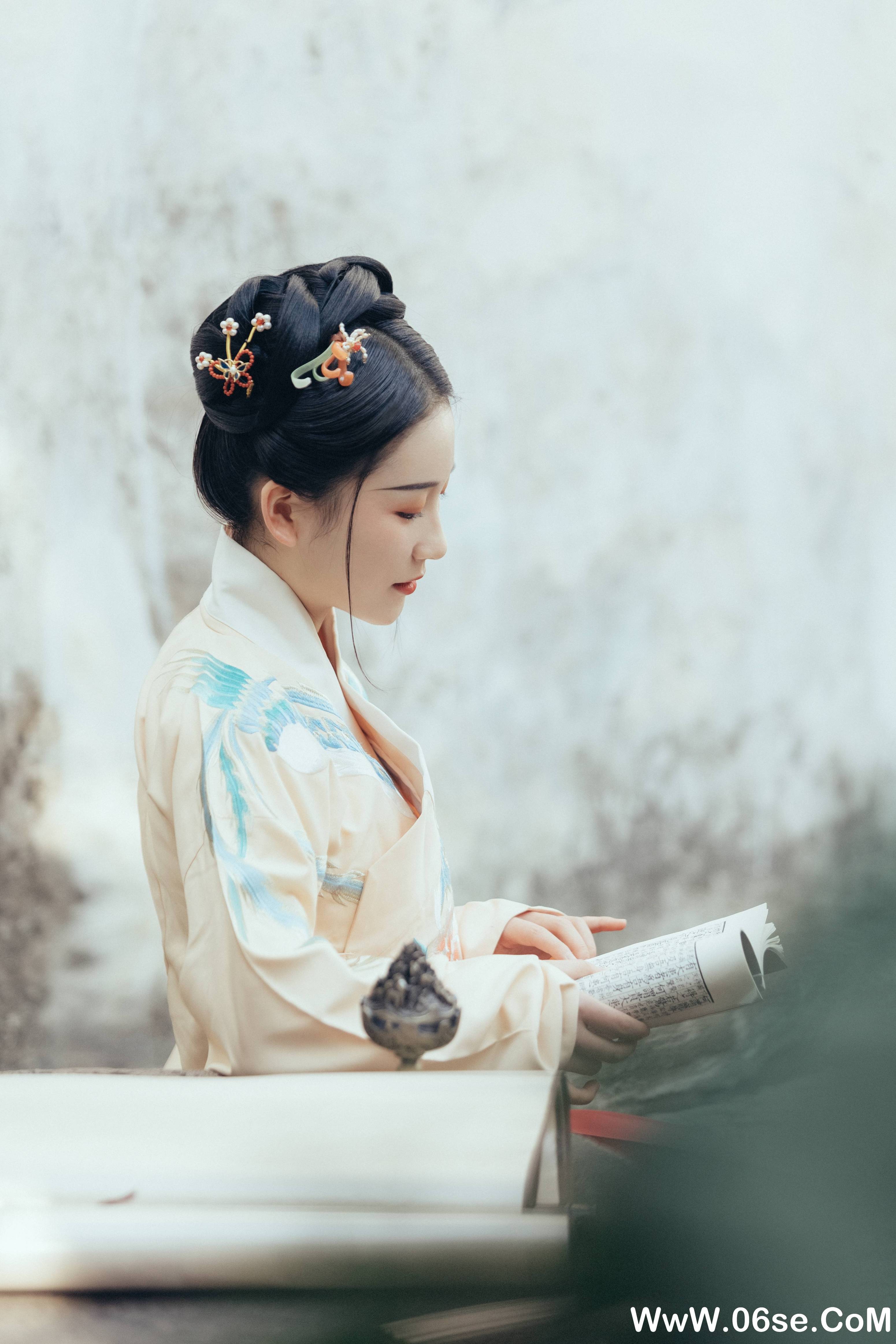 图片[16]-[YITUYU艺图语]2021.10.20 春词 淡蓝色忧伤静流淌[24+1P／313MB]-六色网