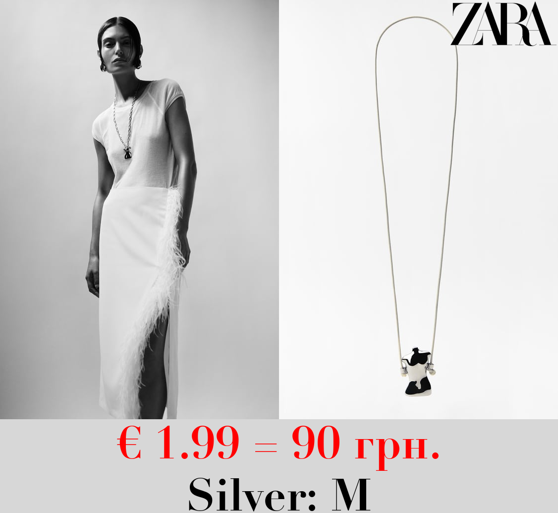 NECKLACE WITH BUST PENDANT