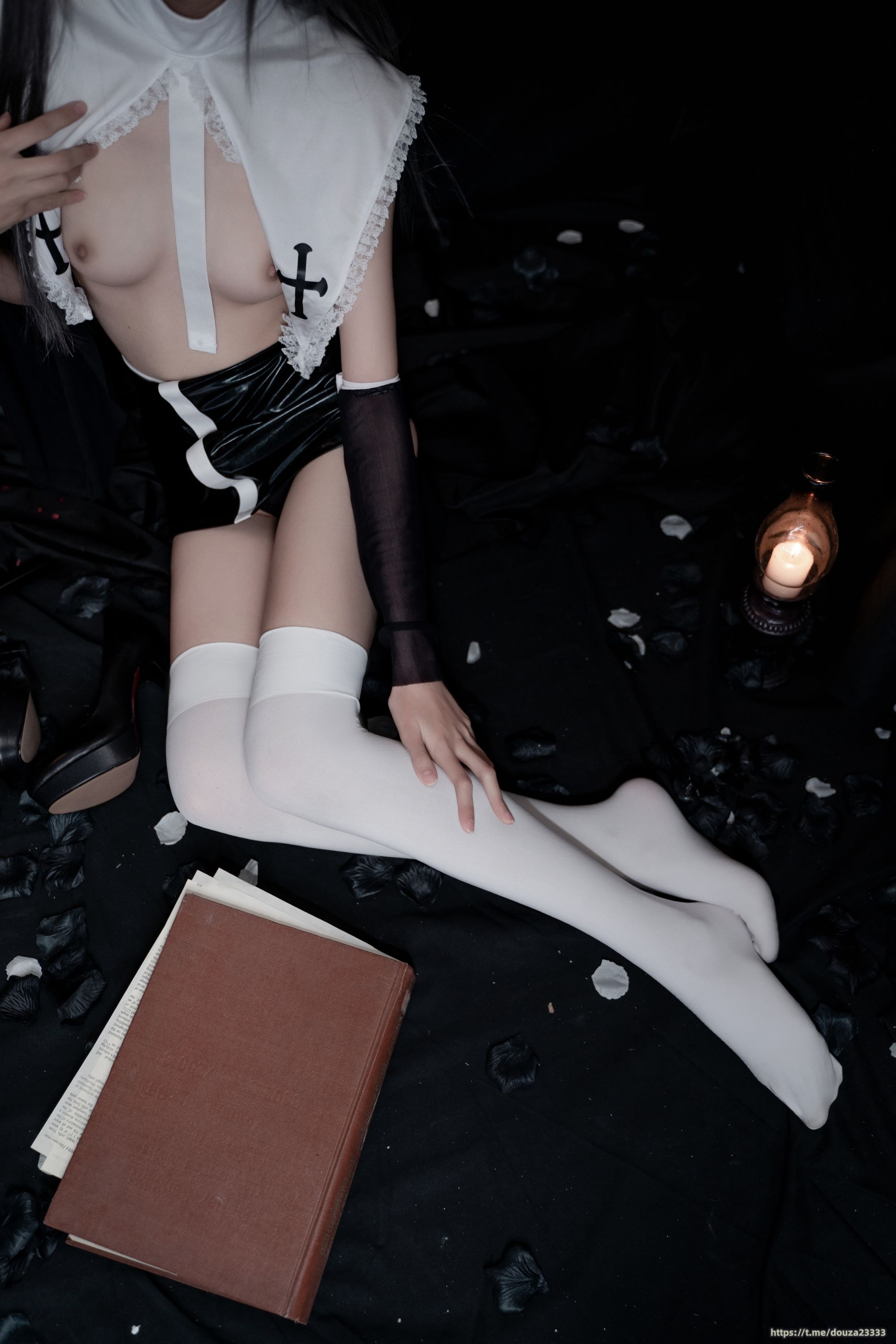 堕落修女[64P2V-2.2G]（1月7打赏群资源） 34