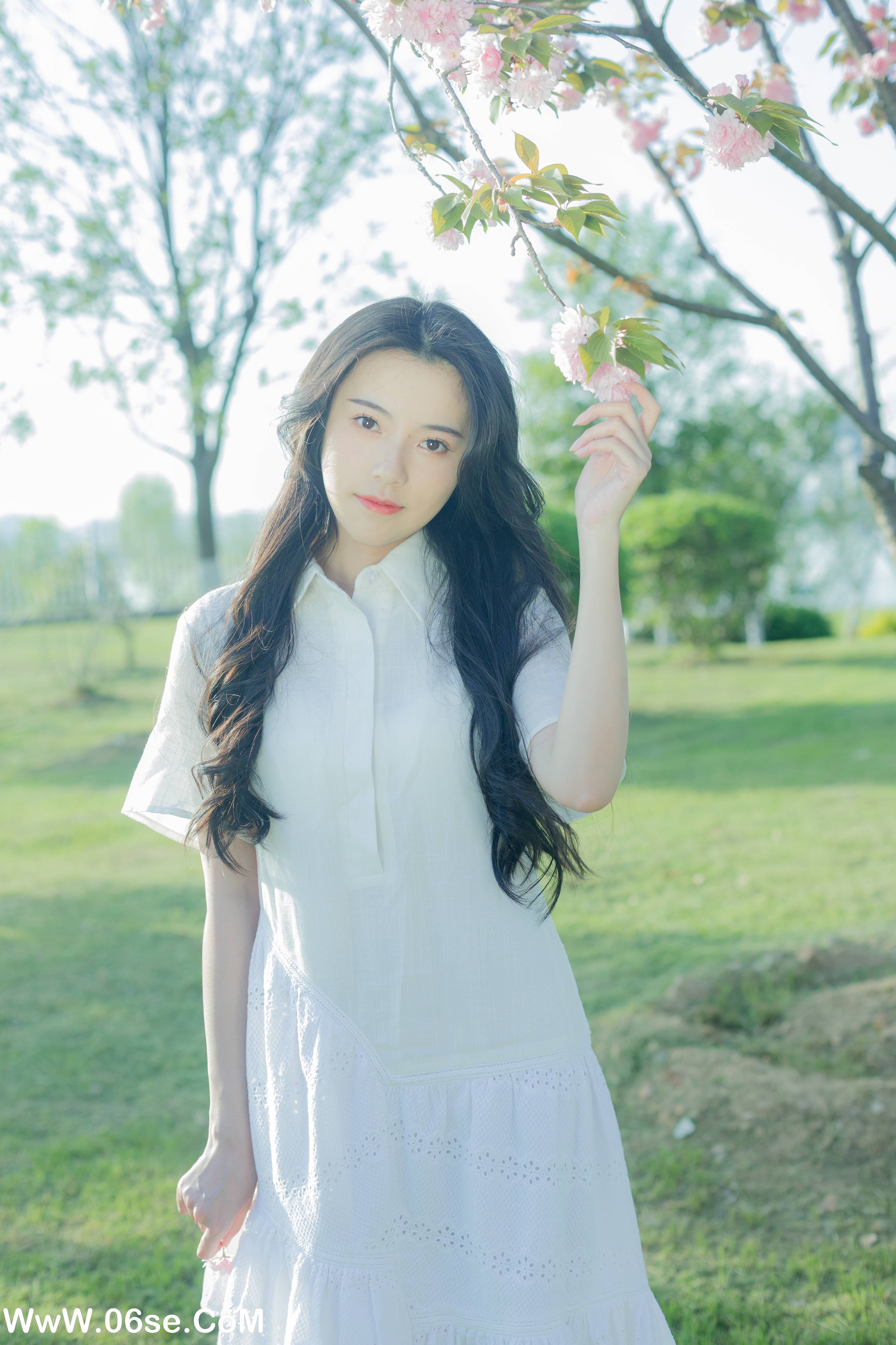 图片[20]-[YITUYU艺图语]2022.07.29 给晚樱的情歌 静鏡婧[27+1P／266MB]-六色网