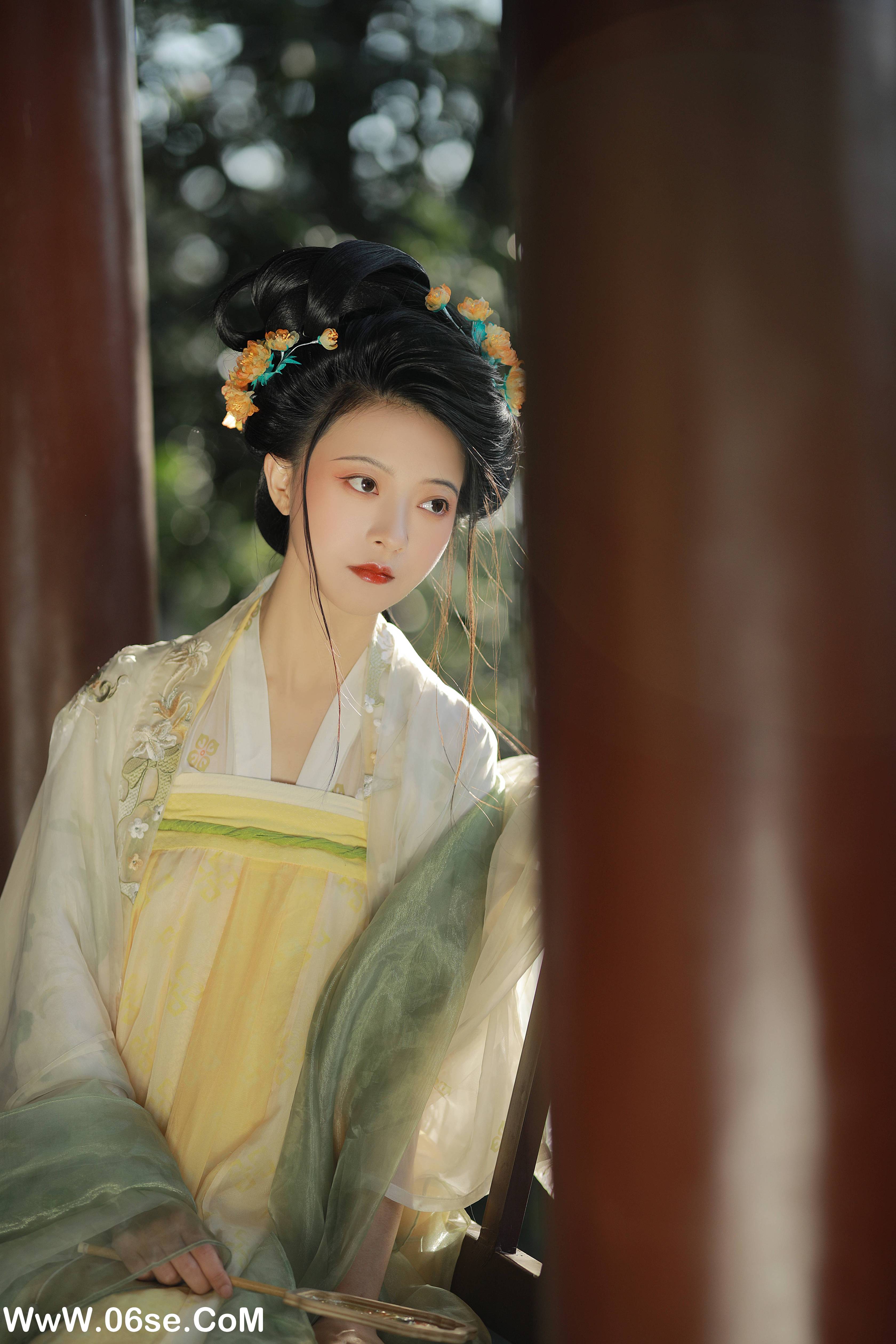 图片[31]-[YITUYU艺图语]2022.12.29 秋色如画 YunFleur[37+1P／700MB]-六色网