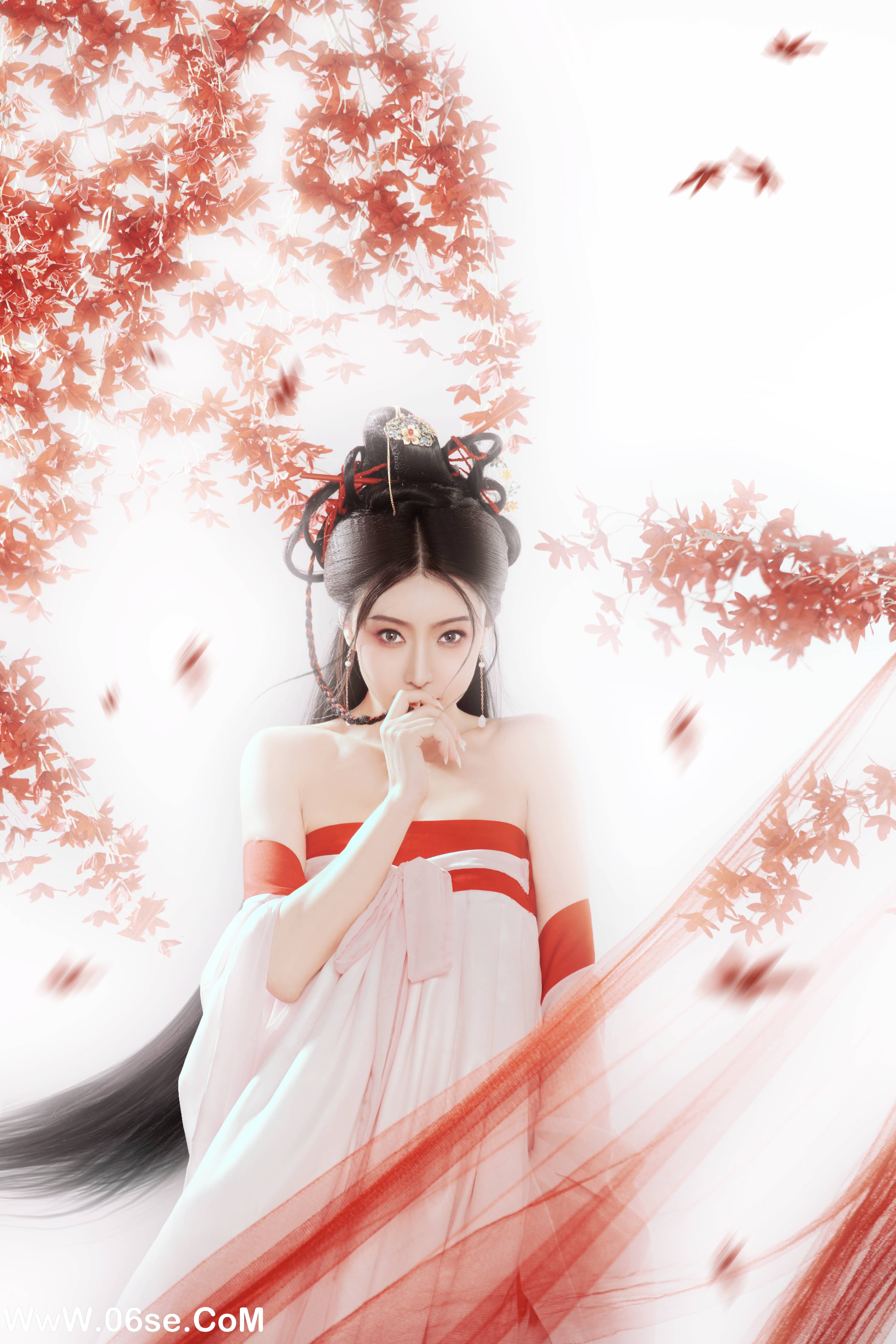 图片[20]-[YITUYU艺图语]2022.12.21 枫叶飘红 雪宝[21+1P／168MB]-六色网