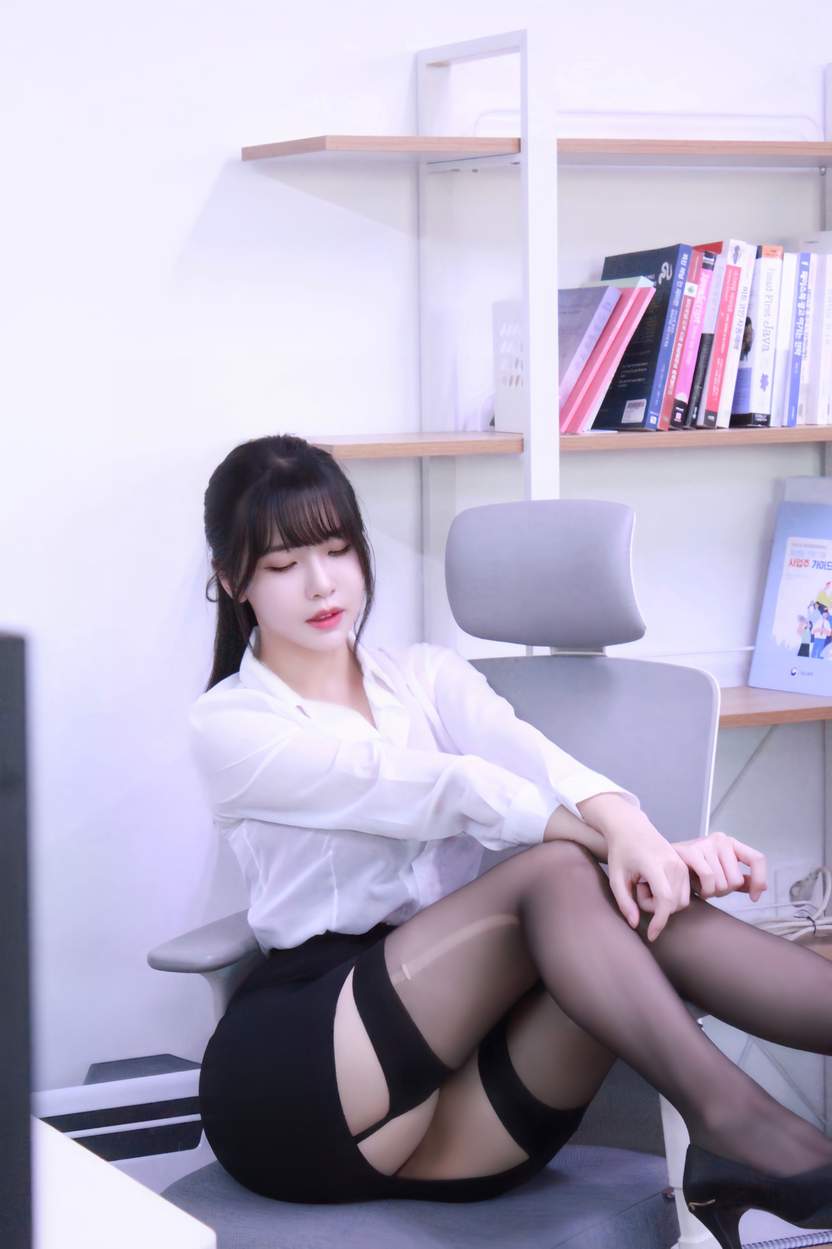 Lee Ahrin 이아린, LIKEY Web Pictorial Set.02 35