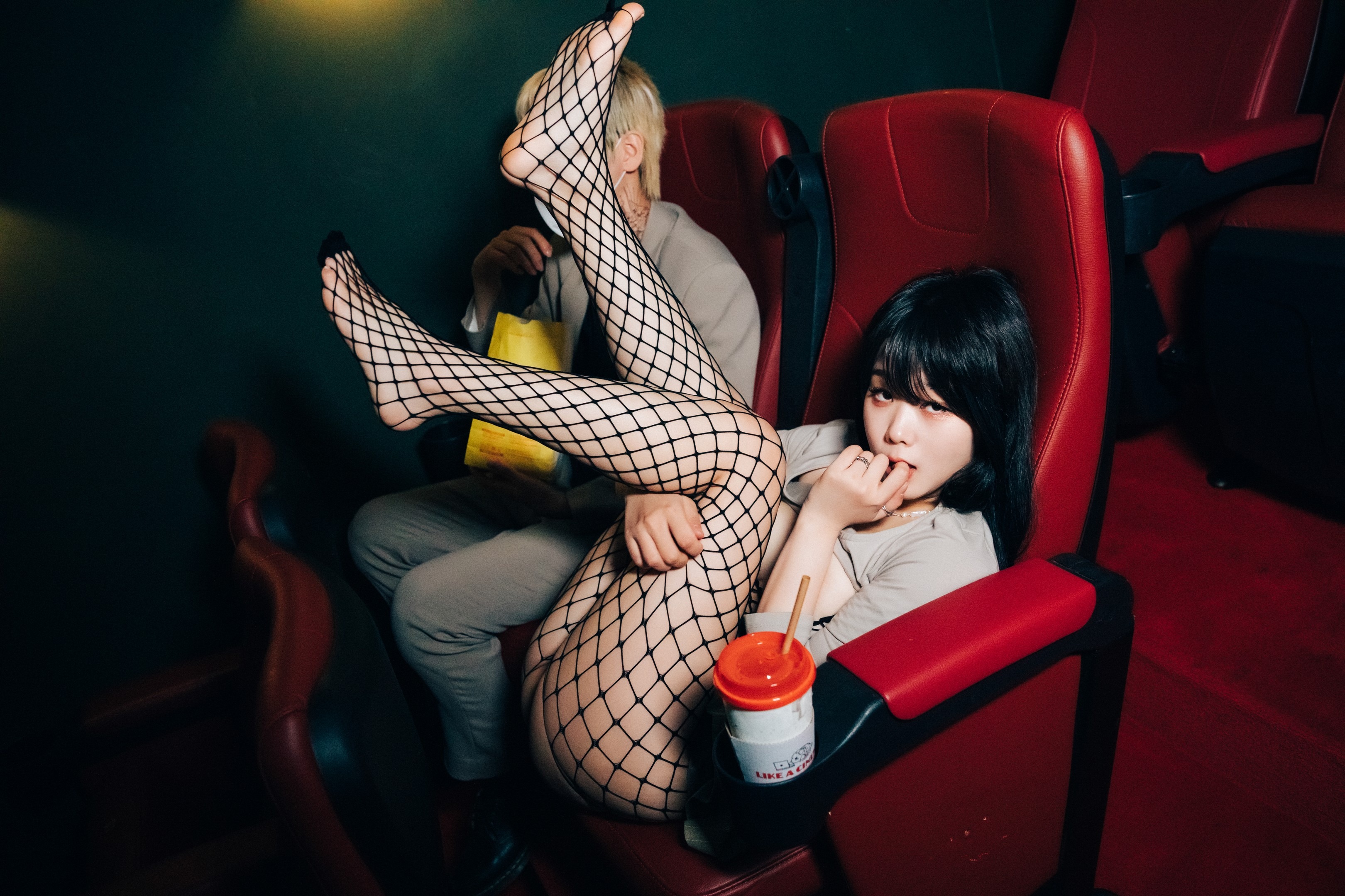 [LOOZY] Zia - xxx in the theater S.Ver 80