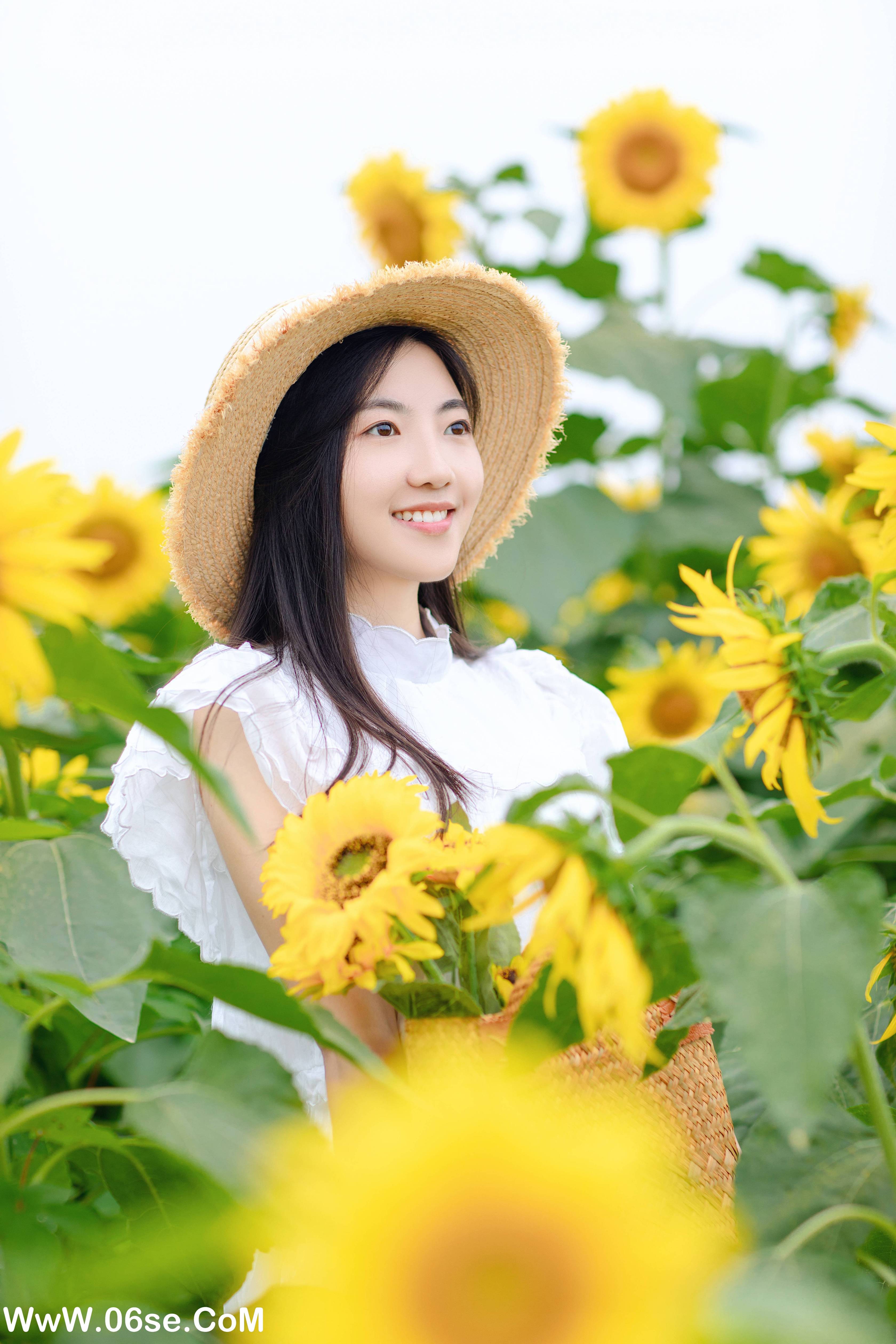 图片[15]-[YITUYU艺图语]2022.08.22 向日葵女孩 栗子[21P／371MB]-六色网