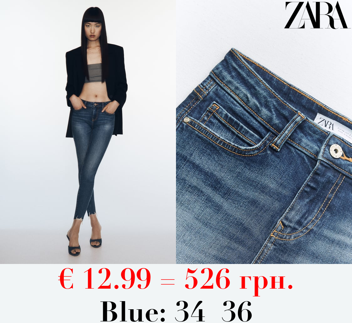 Z1975 SKINNY MID-RISE RIPPED HEM JEANS