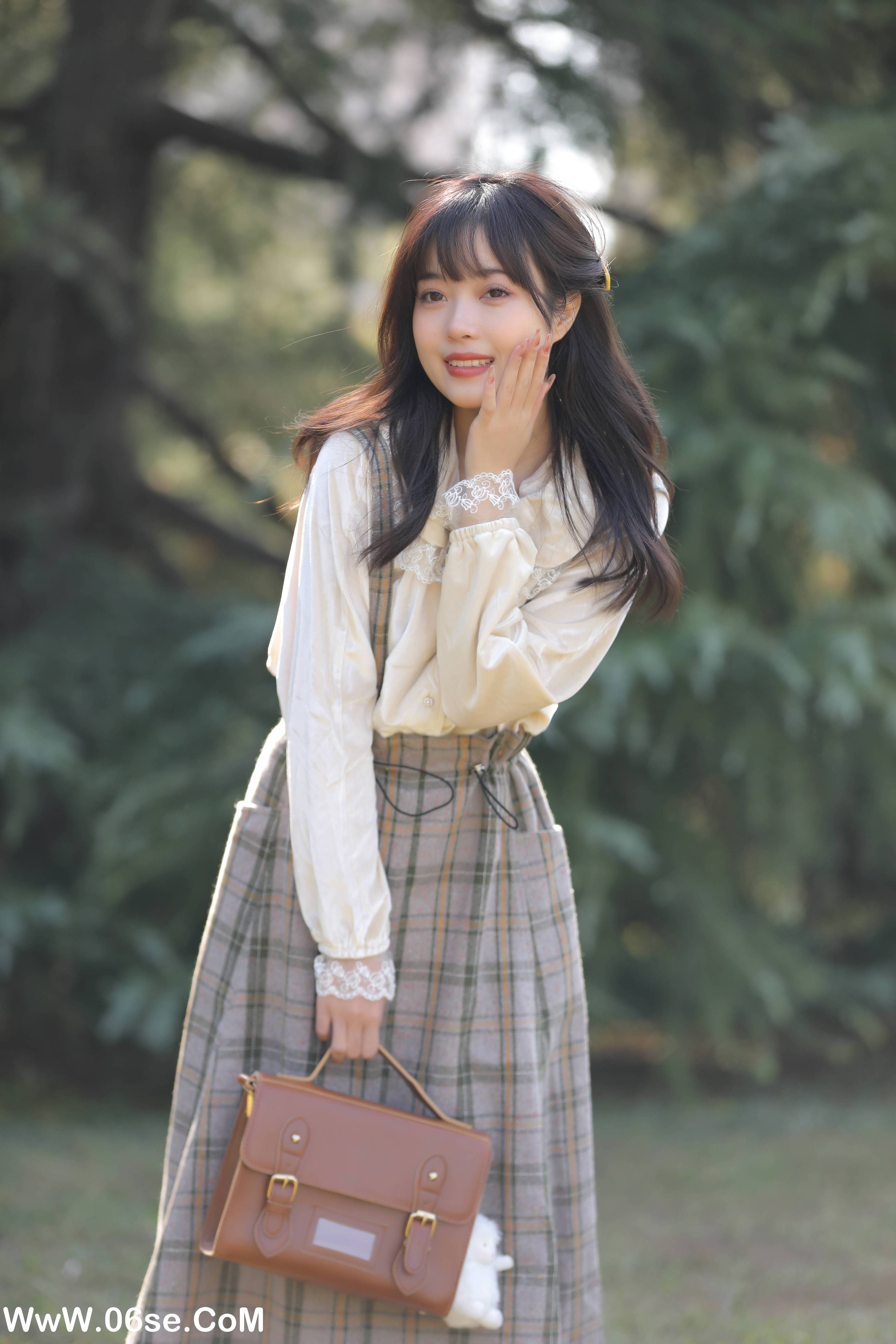 图片[3]-[YITUYU艺图语]2022.11.17 秋信 小薇人儿[34+1P／351MB]-六色网