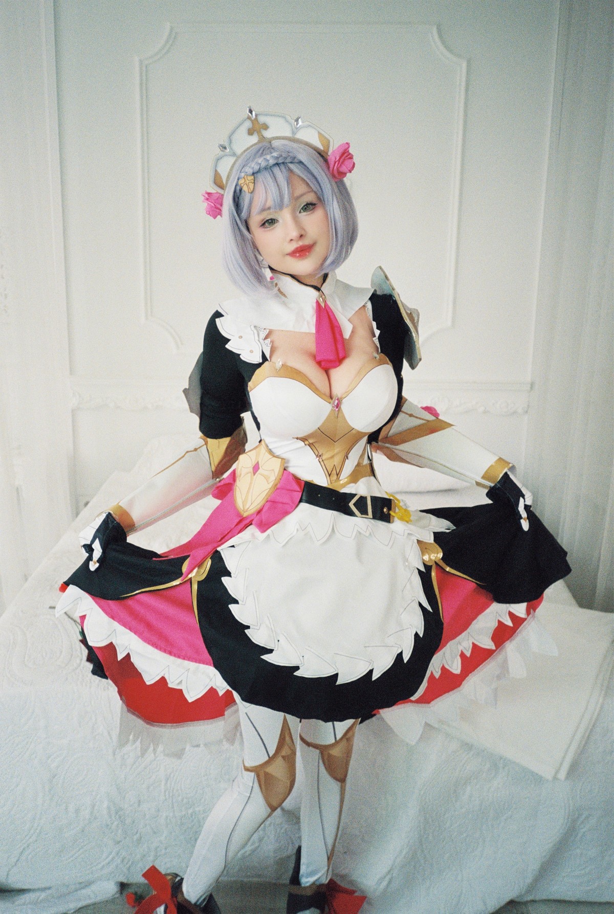 Hidori Rose Cosplay Noelle - Genshin Impact 13